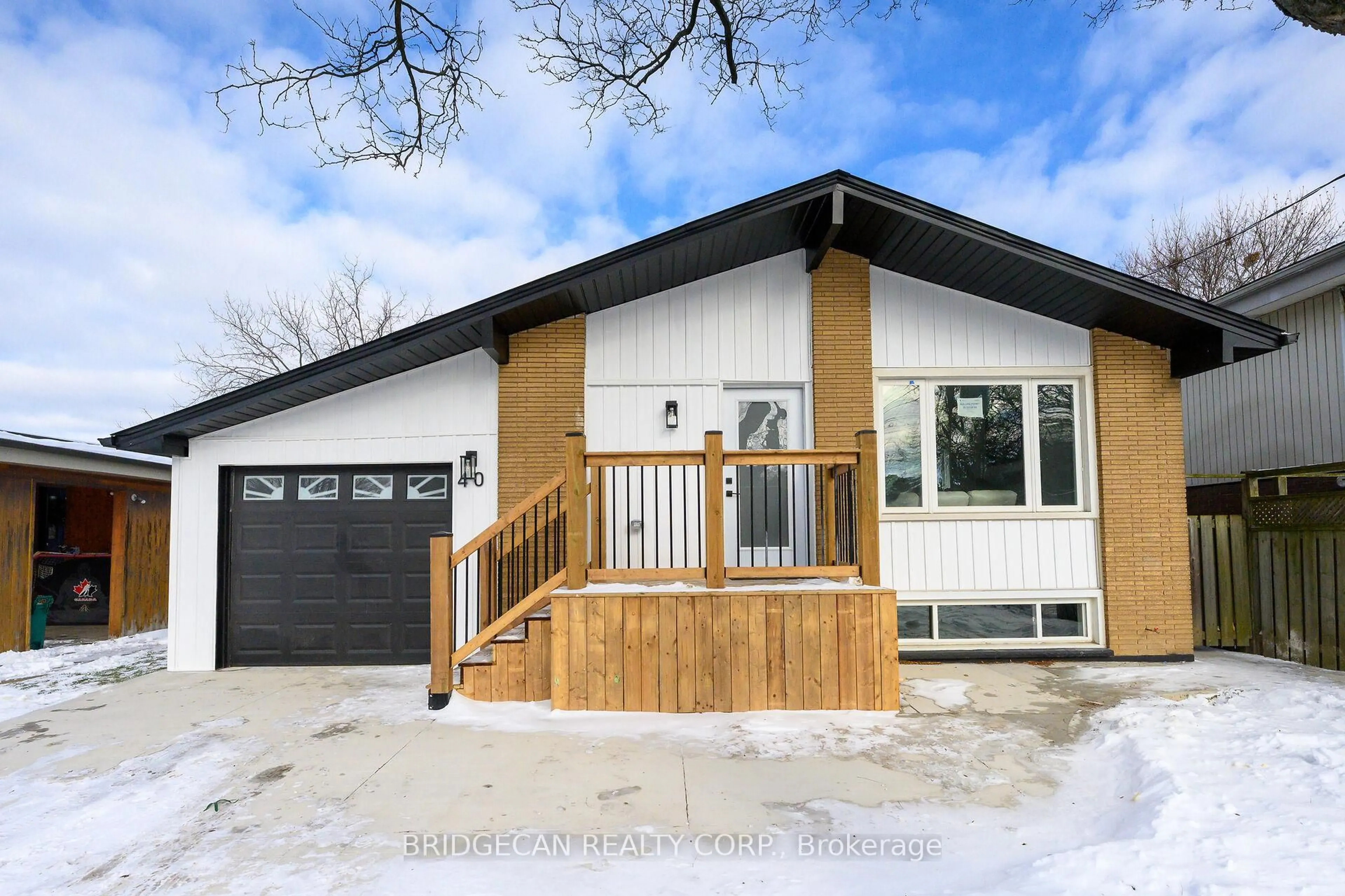 Home with vinyl exterior material, street for 40 Westaway Pl, Hamilton Ontario L9C 2G1