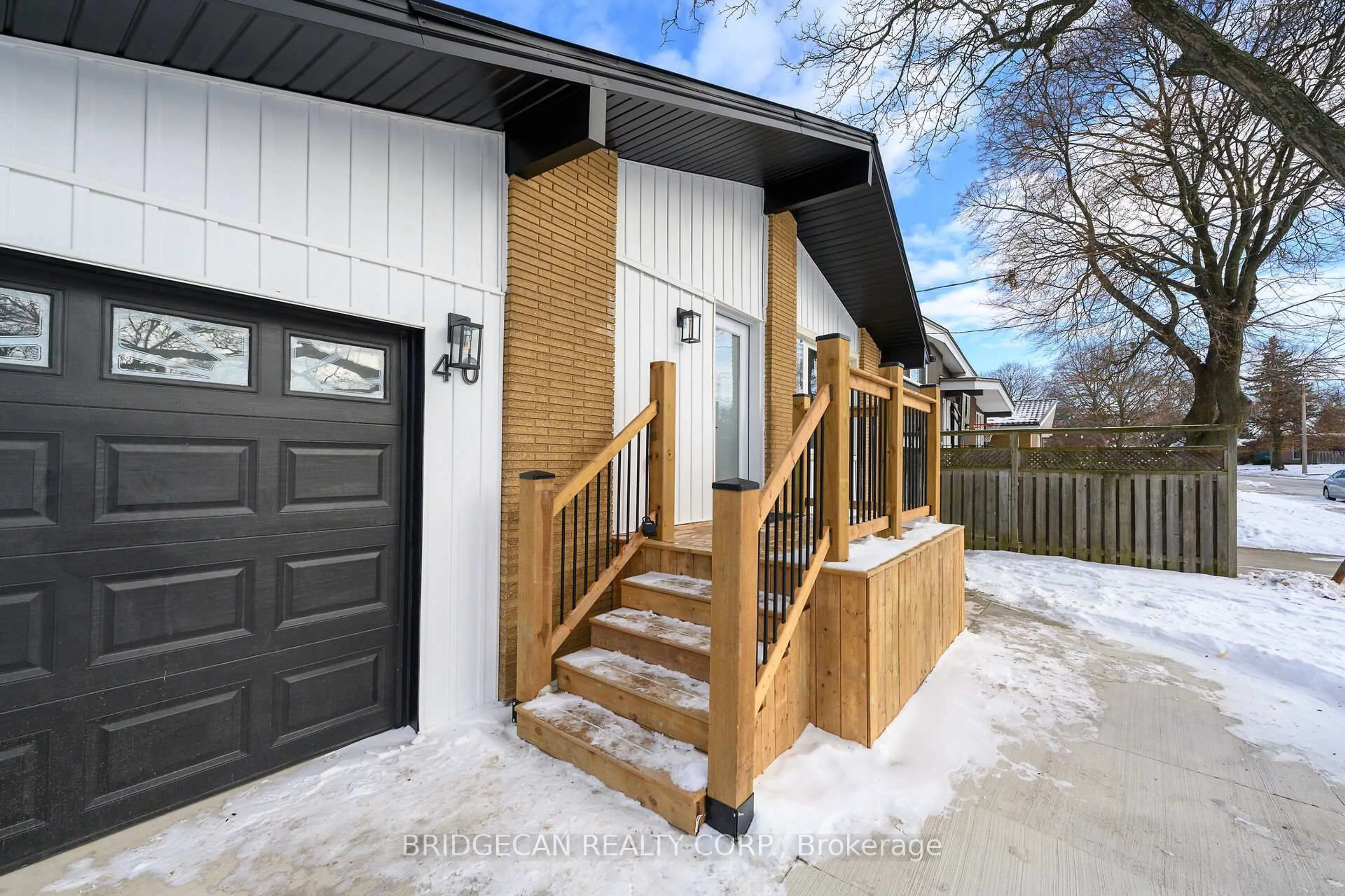 Unknown for 40 Westaway Pl, Hamilton Ontario L9C 2G1