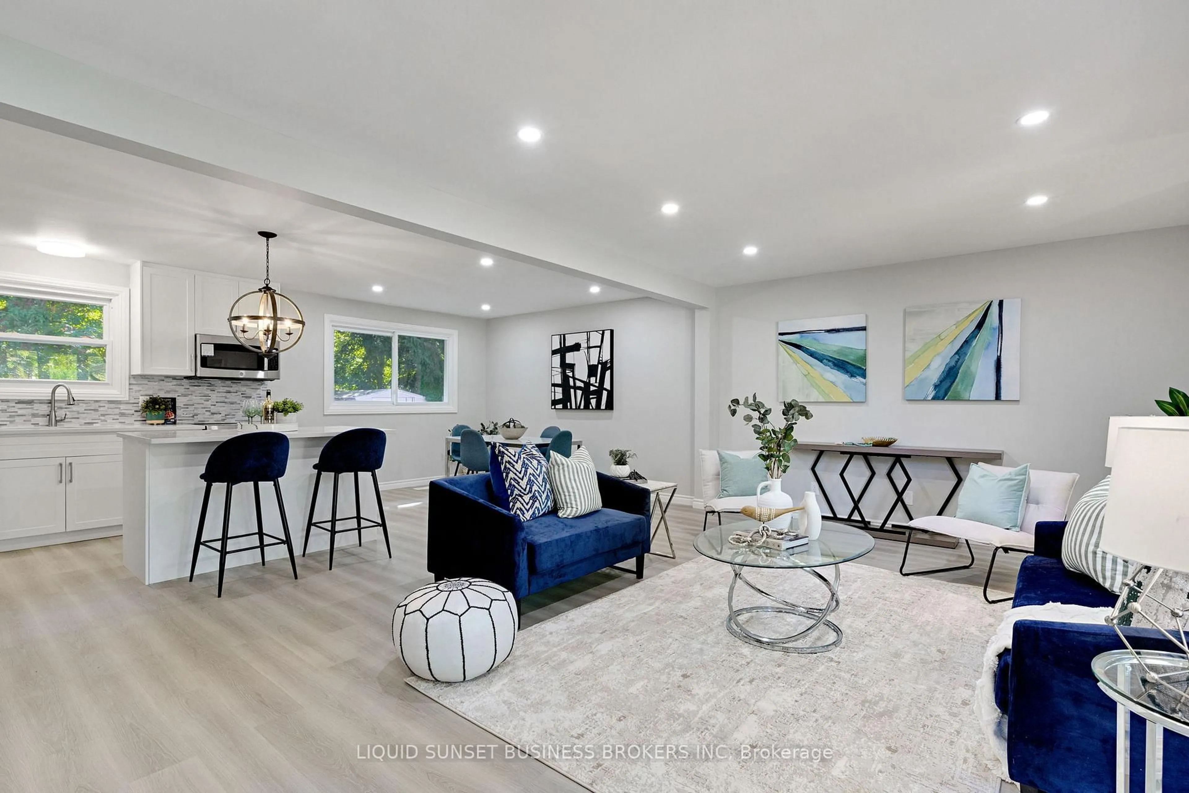 Living room with furniture, unknown for 723 Barclay Rd, London South Ontario N6K 1K4