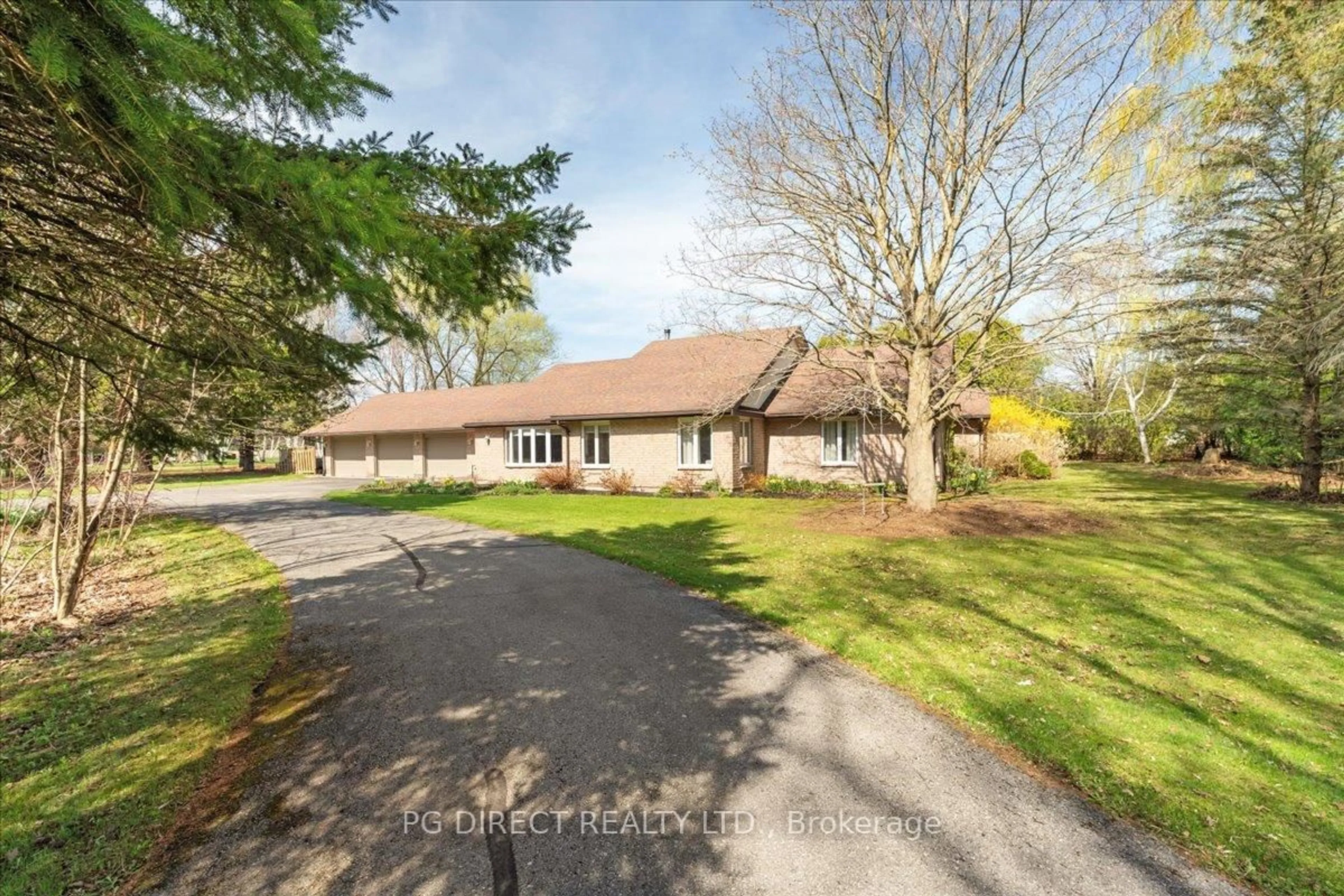 A pic from outside/outdoor area/front of a property/back of a property/a pic from drone, street for 137 Lawson Rd, Brighton Ontario K0K 1H0