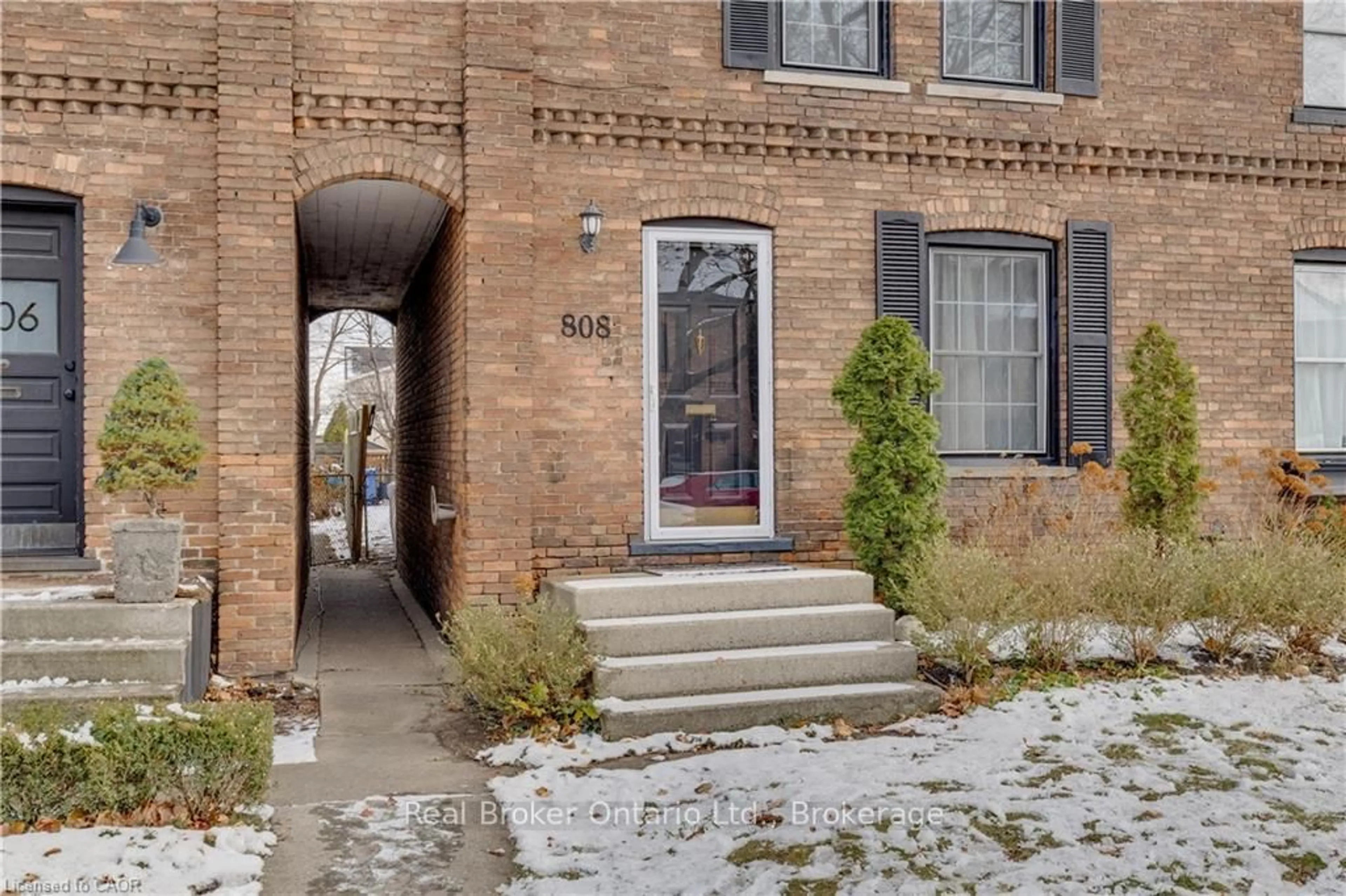 Home with brick exterior material, street for 808 Monmouth Rd, Essex Ontario N8Y 3L4