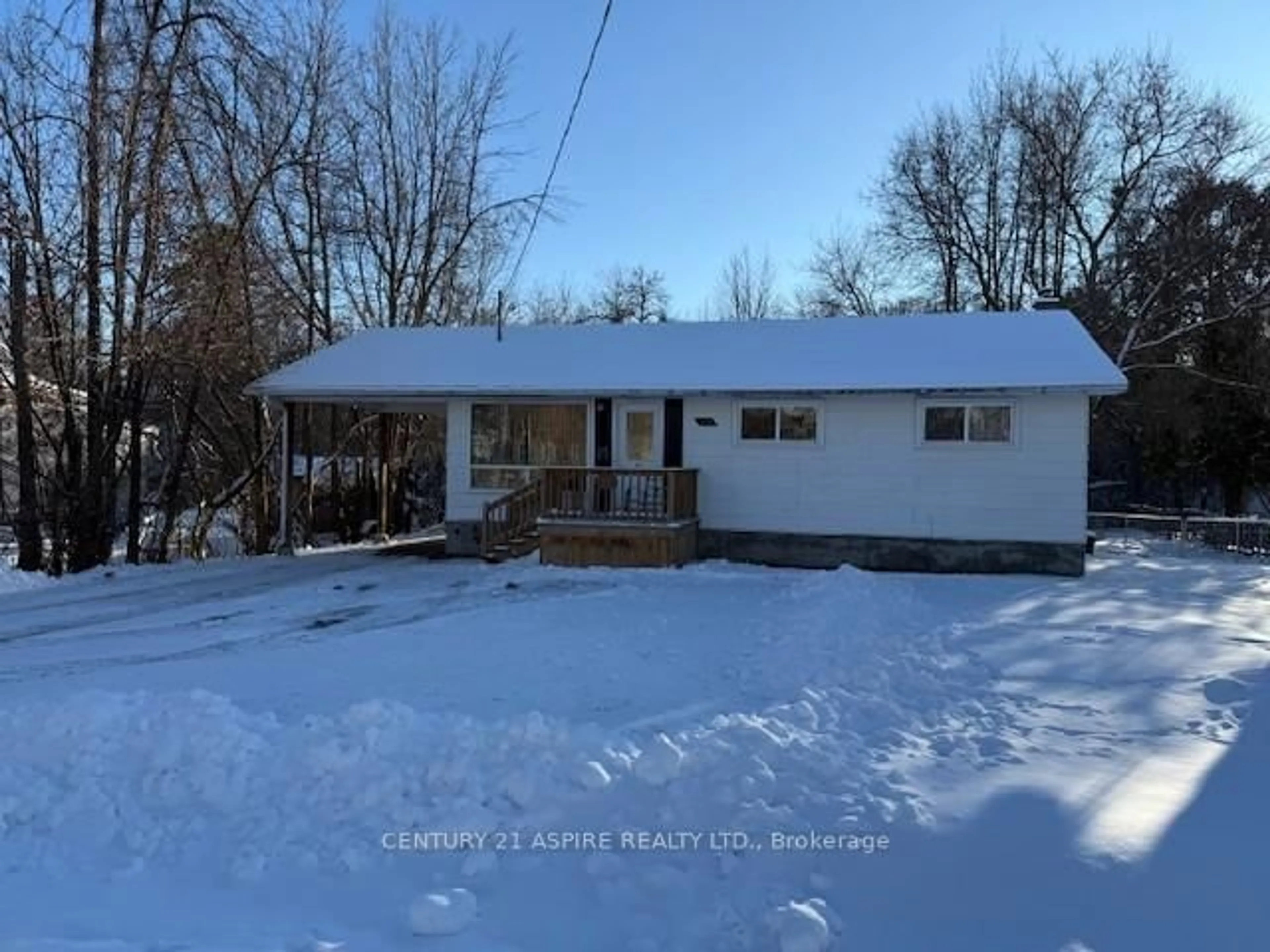 A pic from outside/outdoor area/front of a property/back of a property/a pic from drone, street for 394 Mcgee St, Pembroke Ontario K8A 6C5