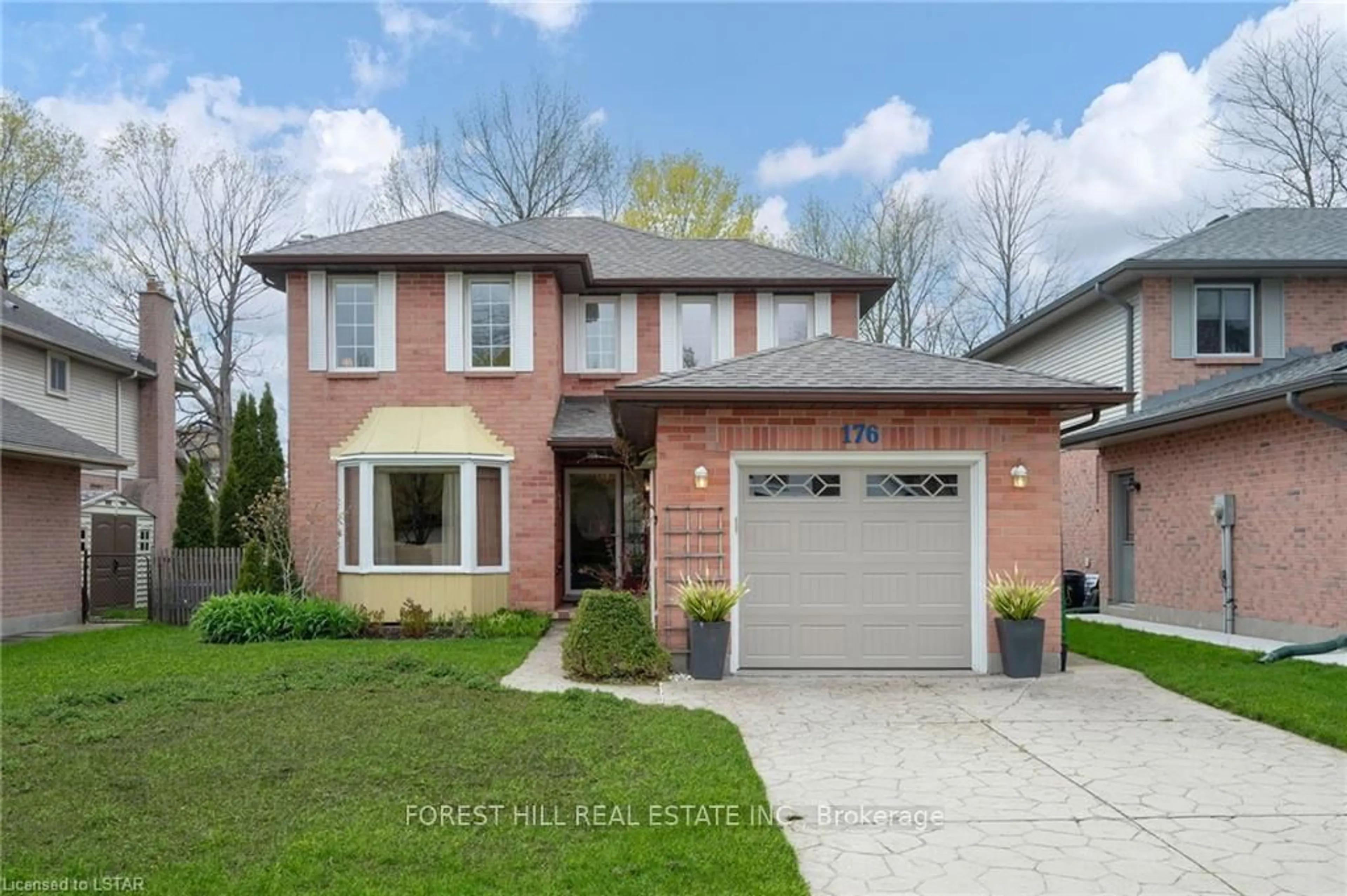 Home with brick exterior material, street for 176 GOLFVIEW Rd, London South Ontario N6C 5V4