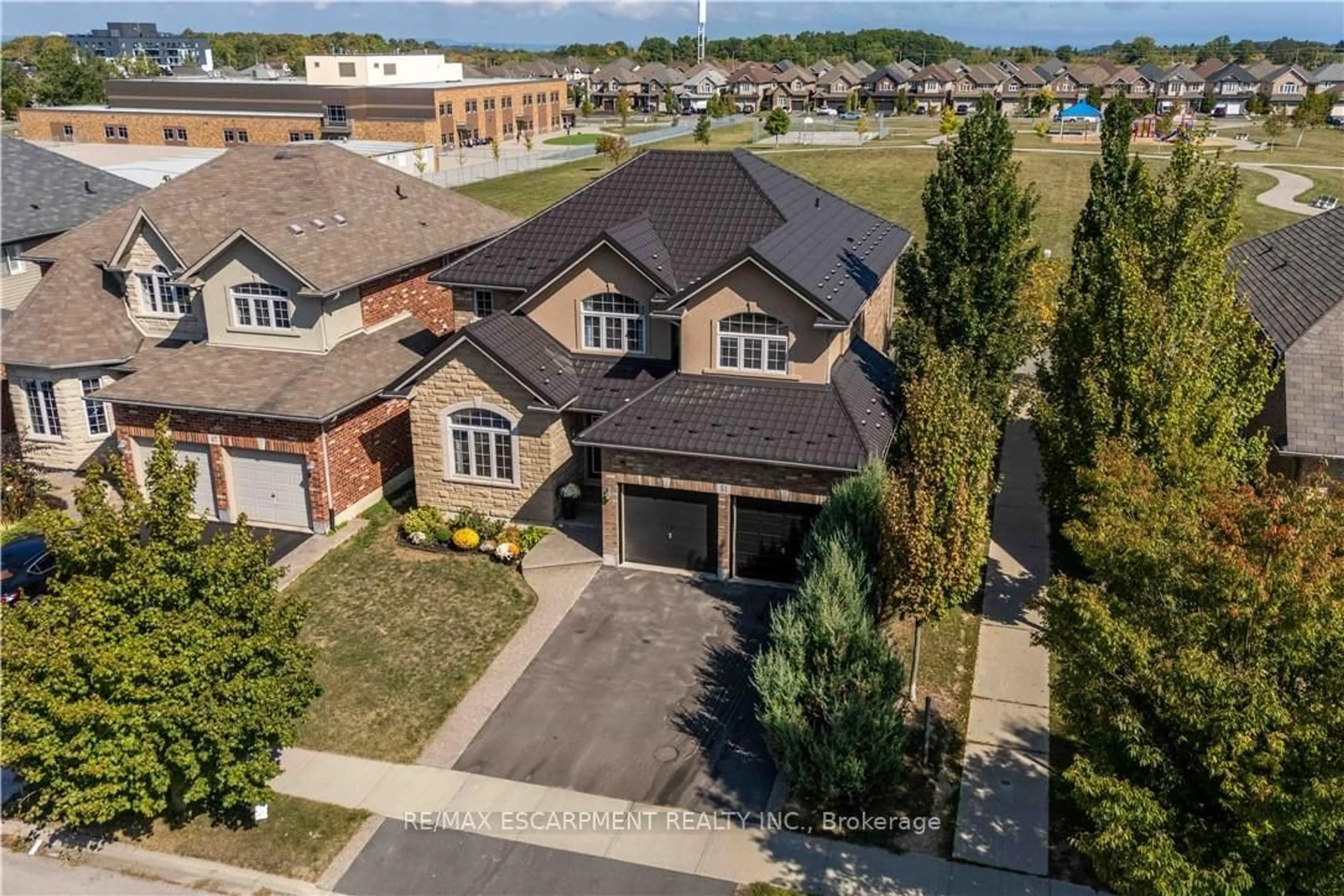 A pic from outside/outdoor area/front of a property/back of a property/a pic from drone, street for 51 Showcase Dr, Hamilton Ontario L0R 1P0