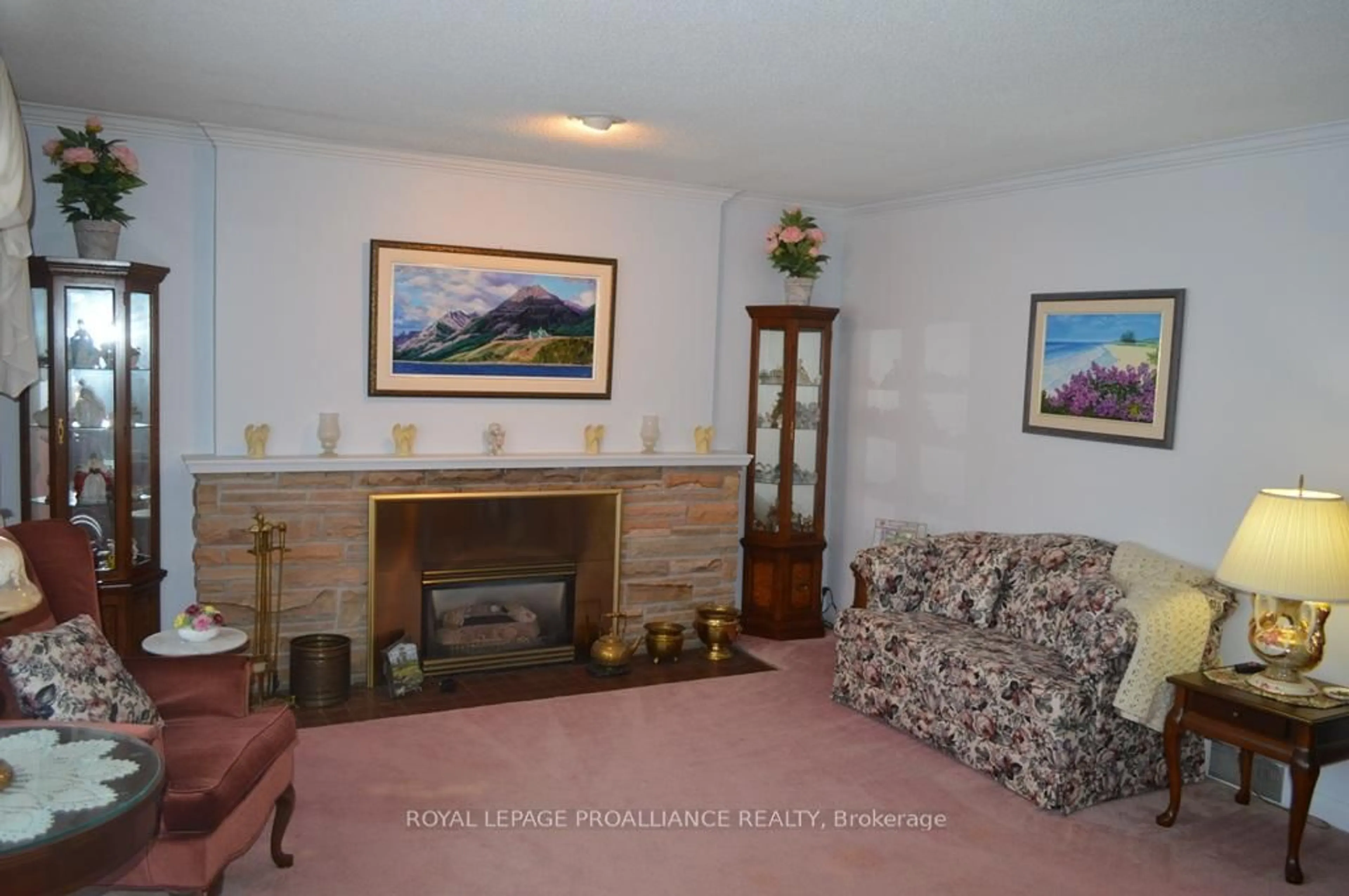 Living room with furniture, unknown for 9 Parkview Hts, Quinte West Ontario K8V 5L9