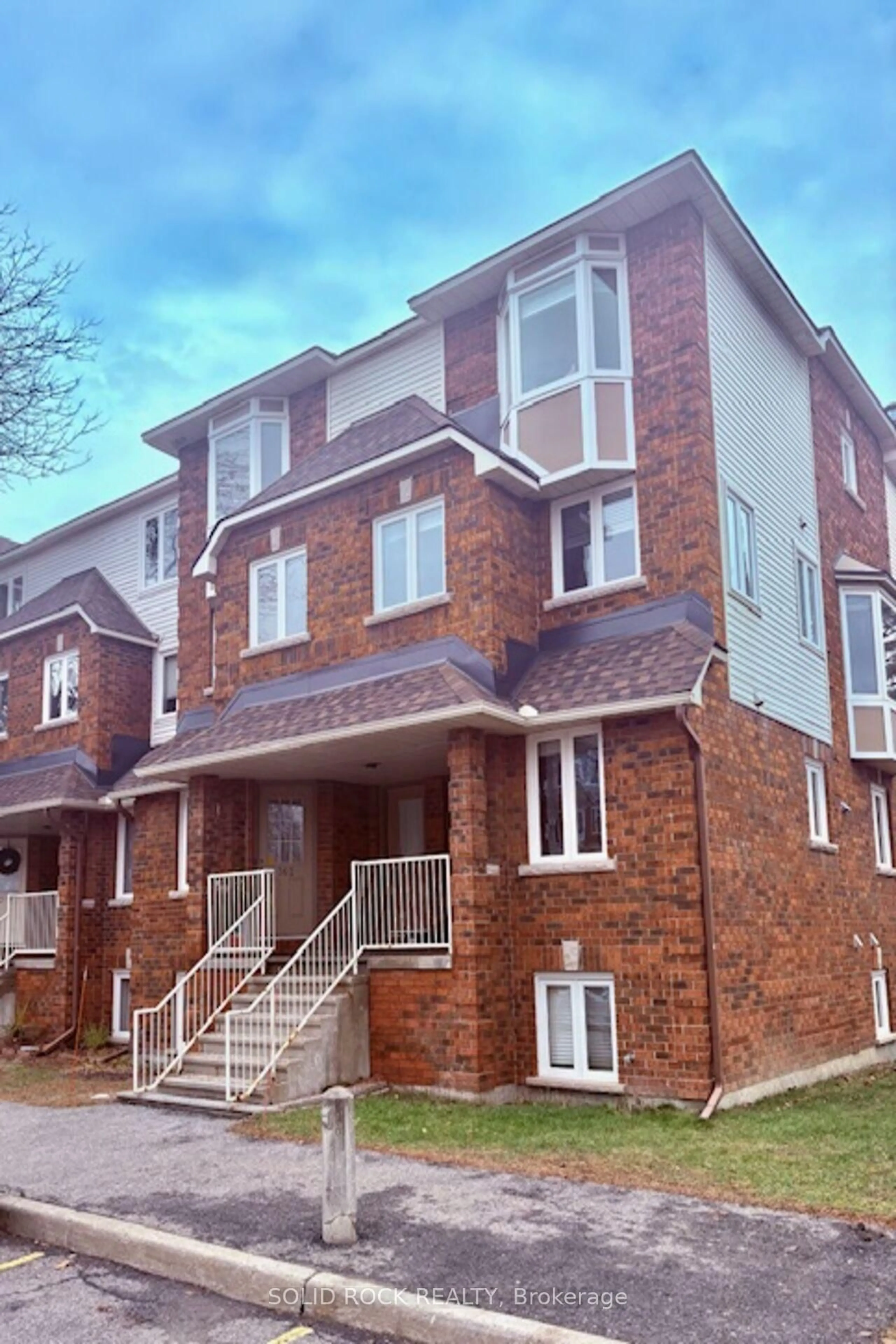 Home with brick exterior material, building for 360 Briston Private #35, Ottawa Ontario K1G 5R2