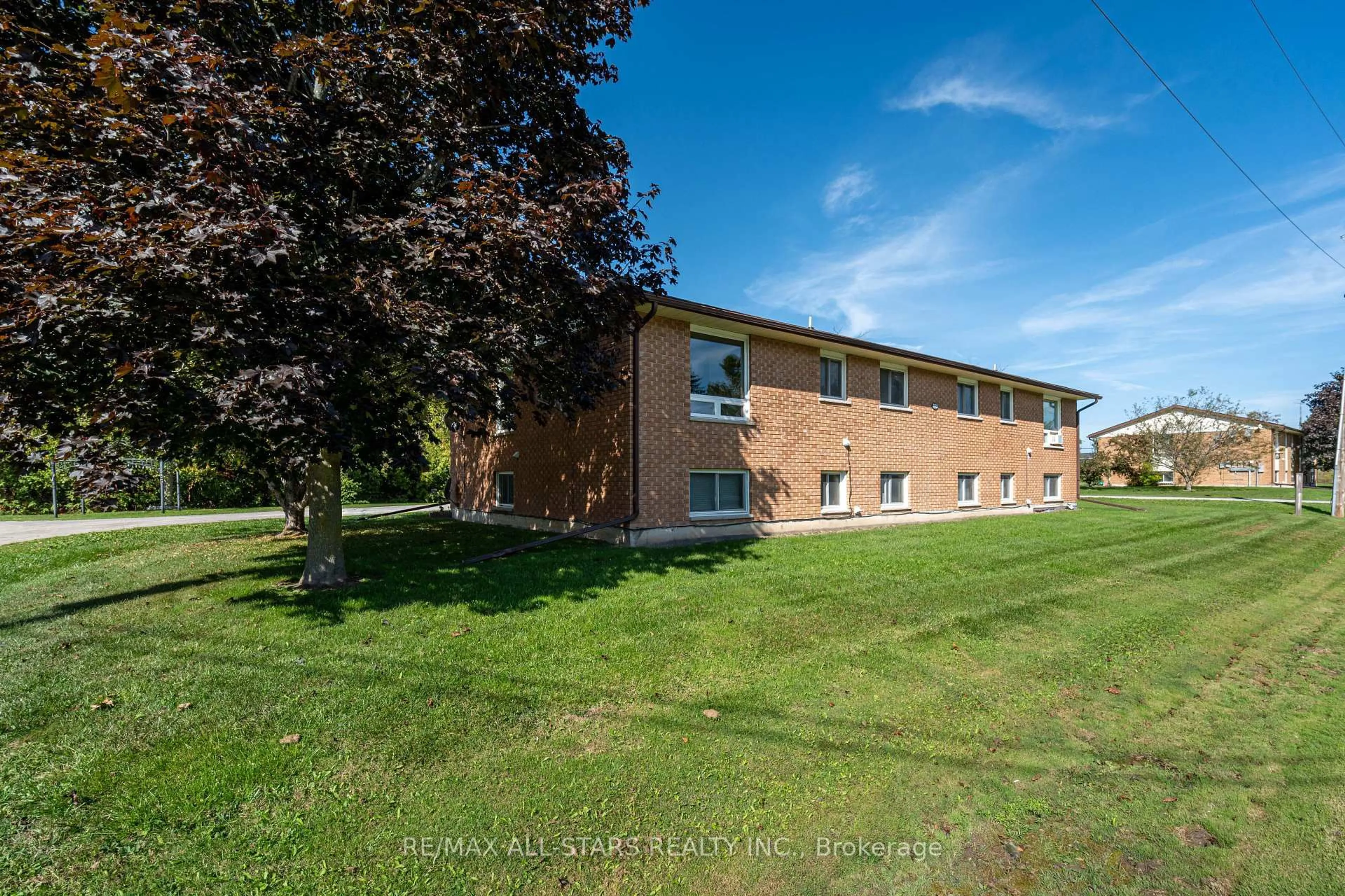 A pic from outside/outdoor area/front of a property/back of a property/a pic from drone, building for 103 D Rita Cres, Kawartha Lakes Ontario K0L 2W0