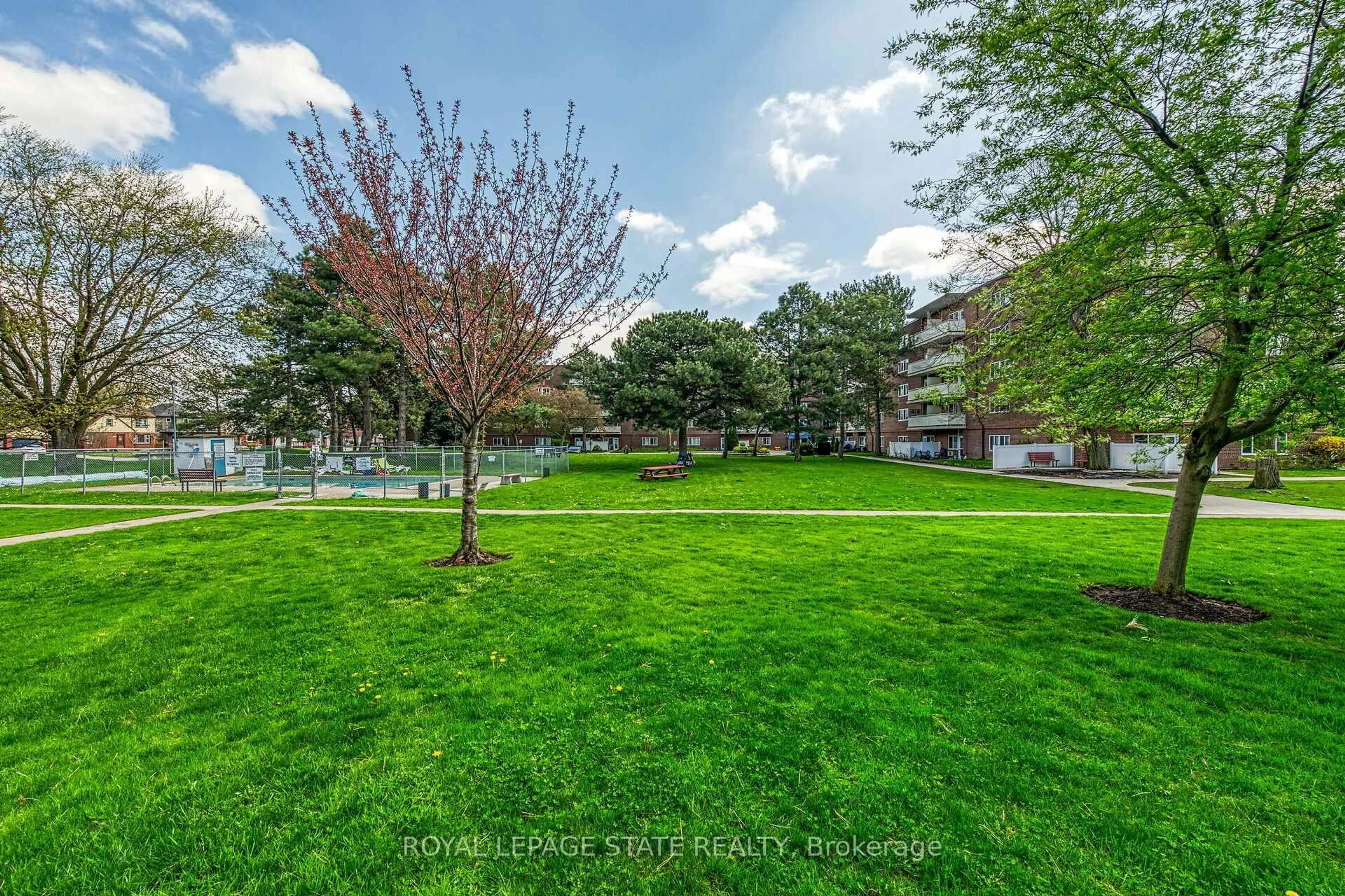 A pic from outside/outdoor area/front of a property/back of a property/a pic from drone, water/lake/river/ocean view for 198 Scott St #220, St. Catharines Ontario L2N 5T3