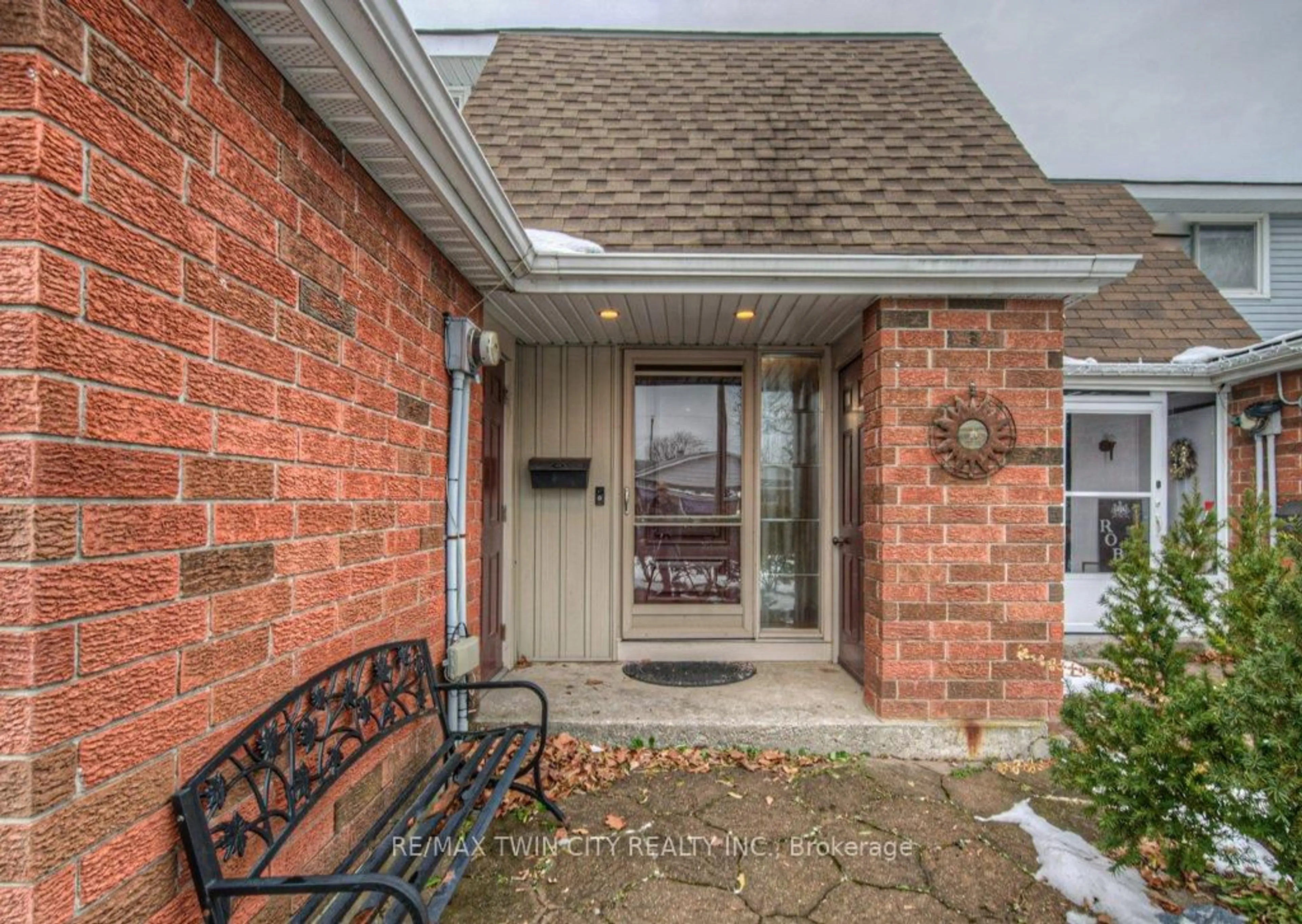 Home with brick exterior material, street for 154 St Andrews Dr, Hamilton Ontario L8K 6C3