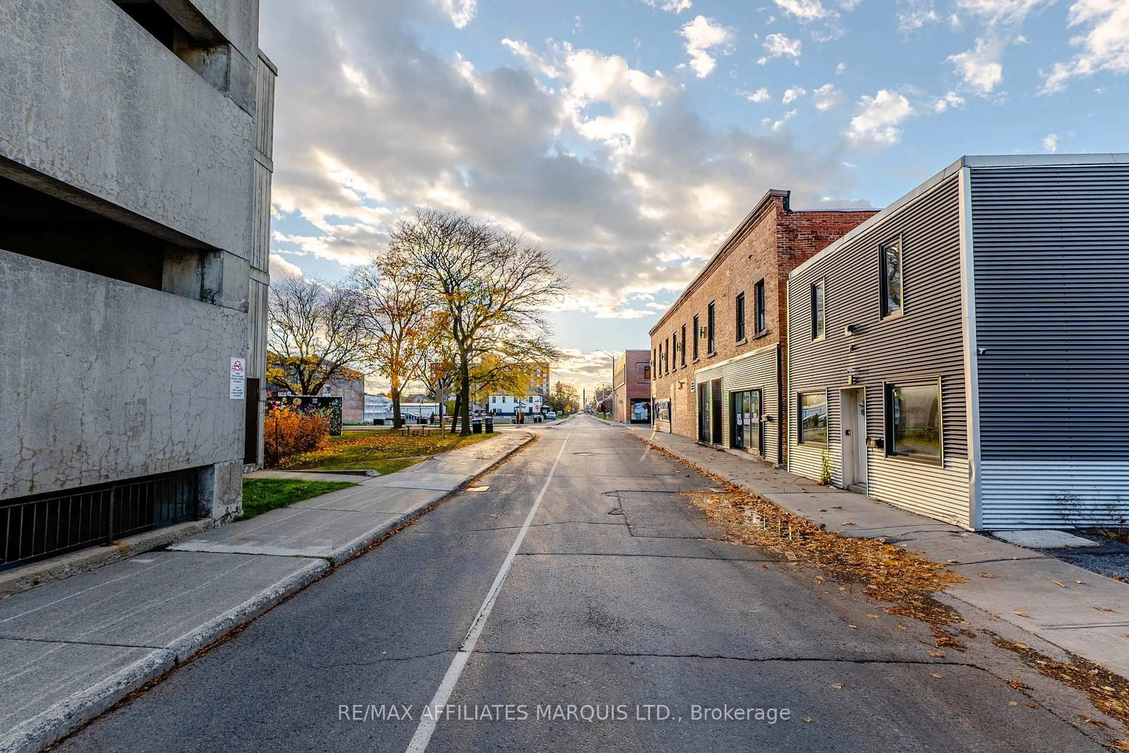 A pic from outside/outdoor area/front of a property/back of a property/a pic from drone, street for 9 First St, Cornwall Ontario K6H 1K5