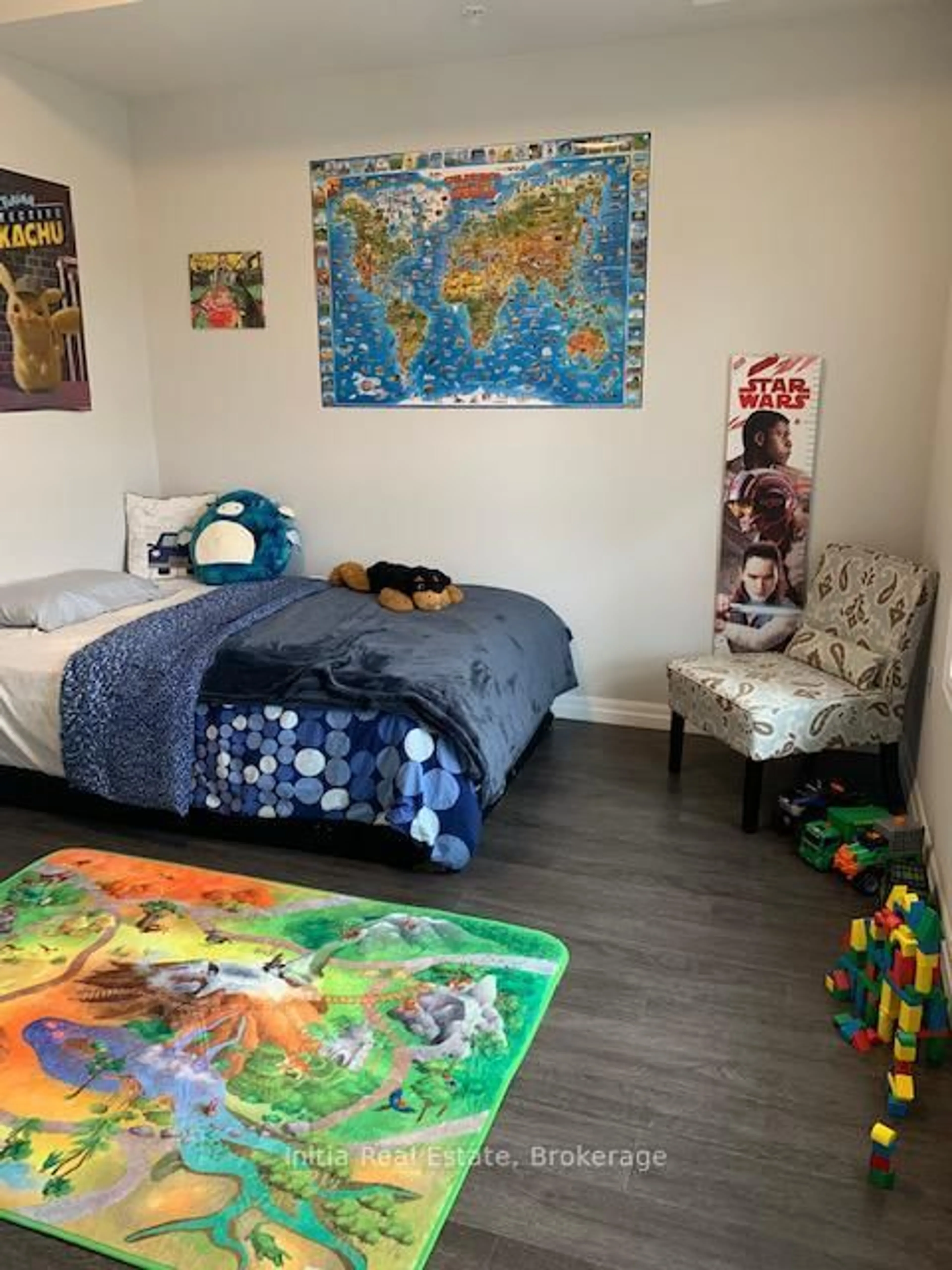 A pic of a room for 35 Kingsbury Sq #323, Guelph Ontario N1L 0J4