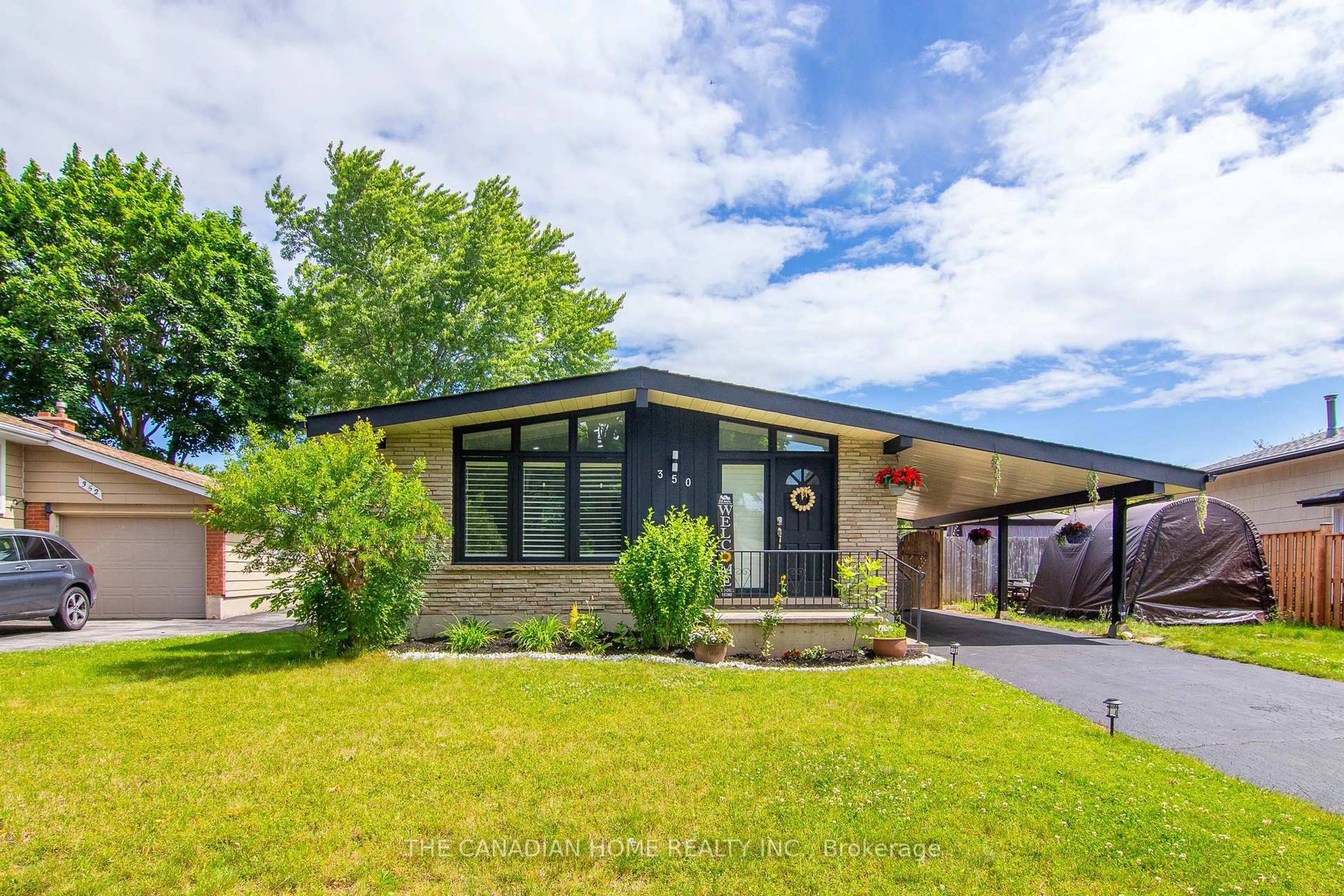 Home with vinyl exterior material, unknown for 350 Boxbury Dr, Waterloo Ontario N2K 1W2