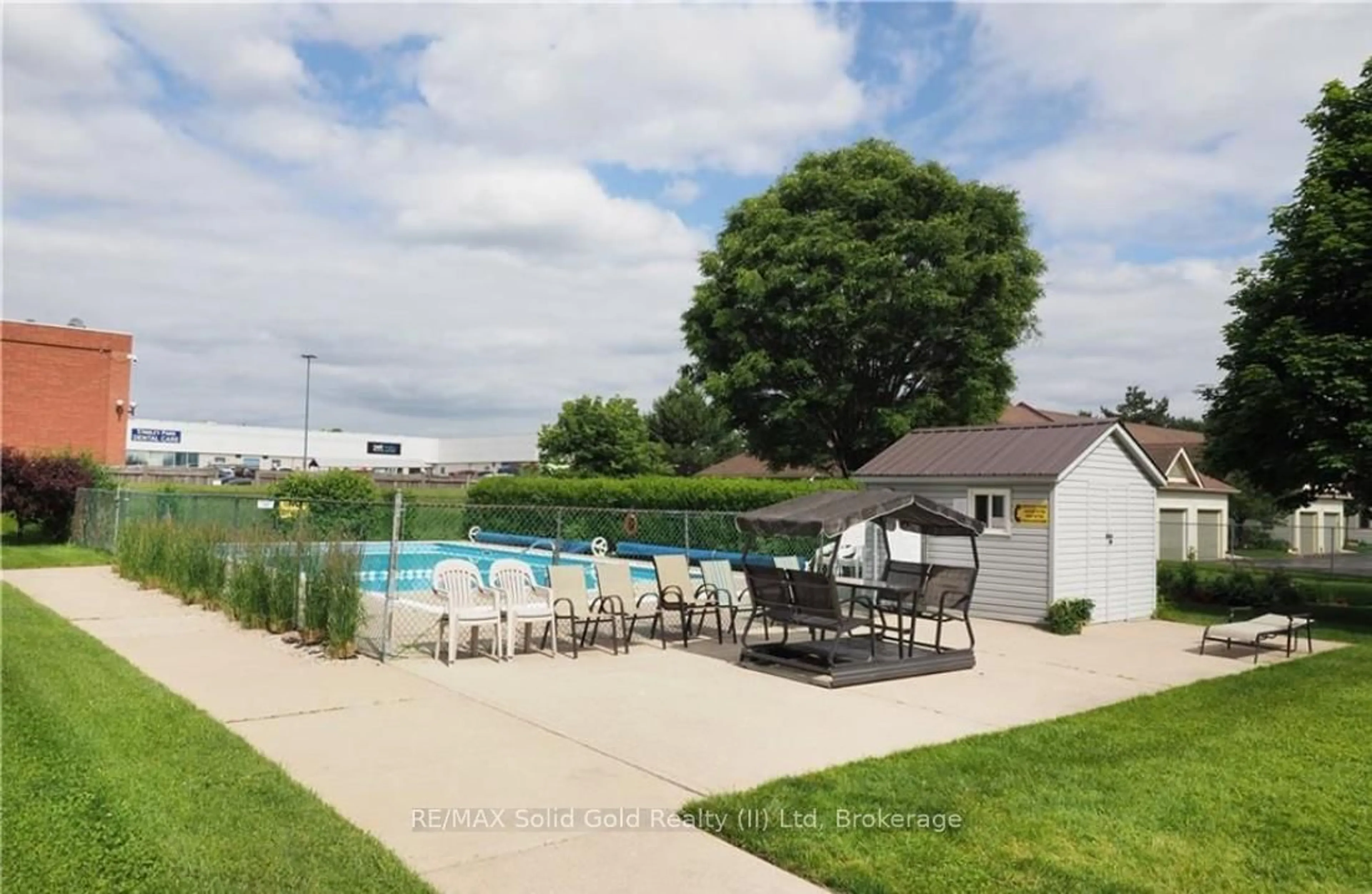 Pool for 24 Midland Dr #507, Kitchener Ontario N2A 2A8