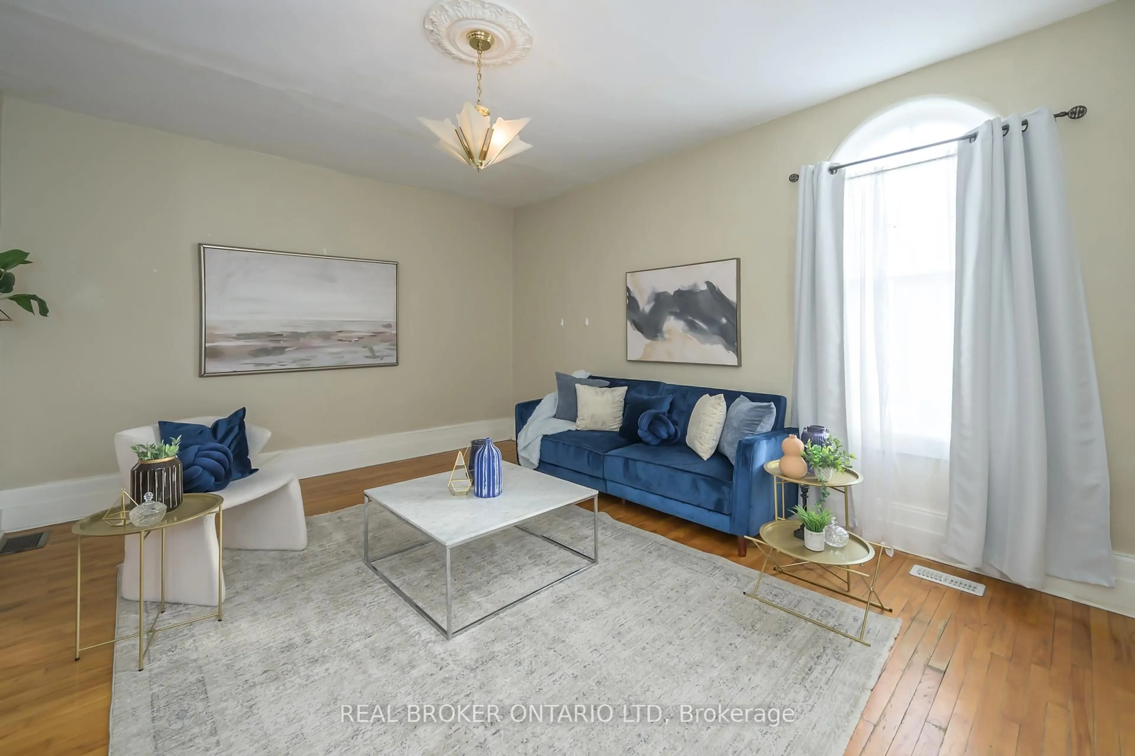 Living room with furniture, unknown for 222 Ellen St, North Middlesex Ontario N0M 2K0