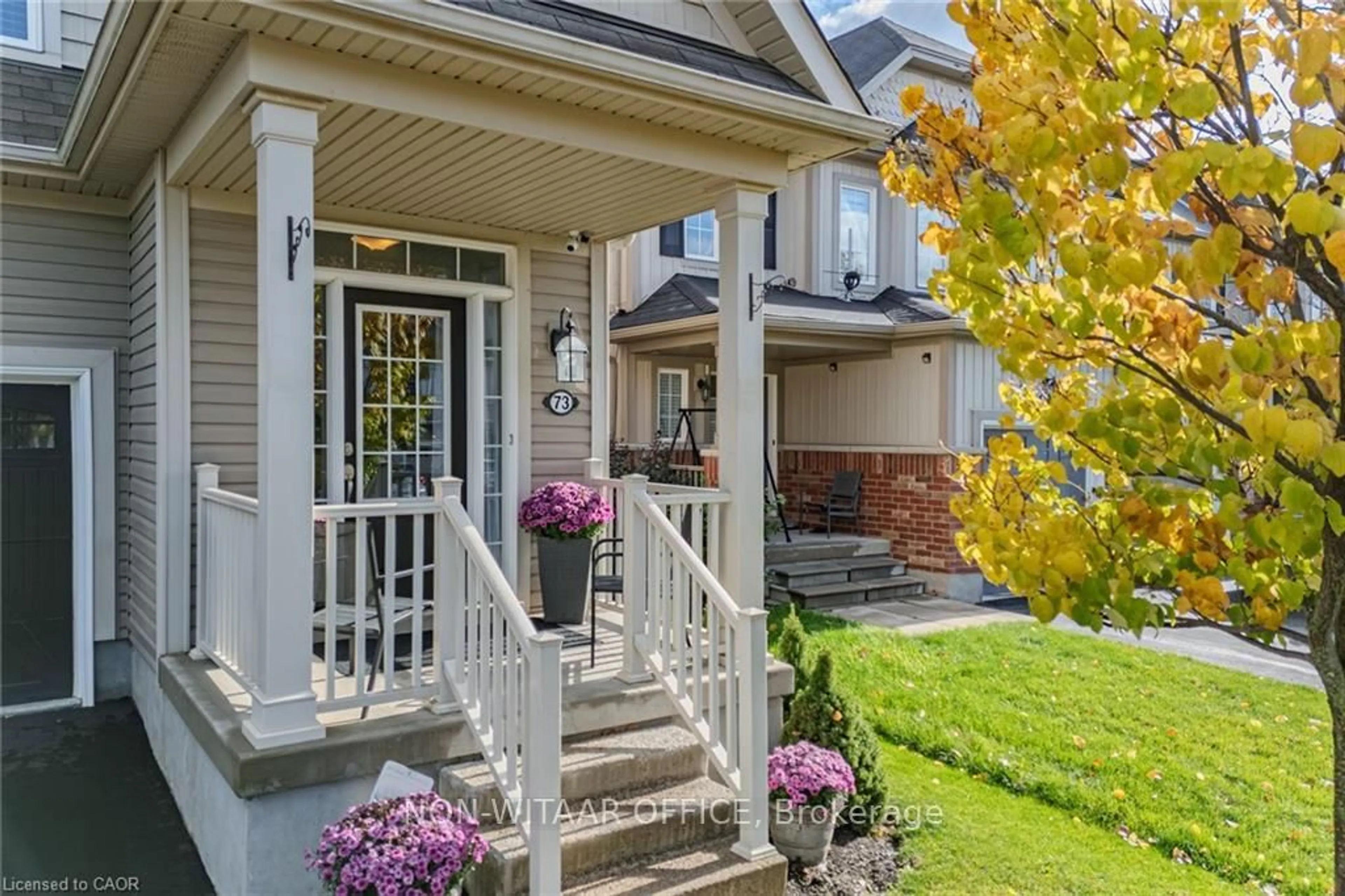 Unknown for 73 English Lane, Brantford Ontario N3T 0G9