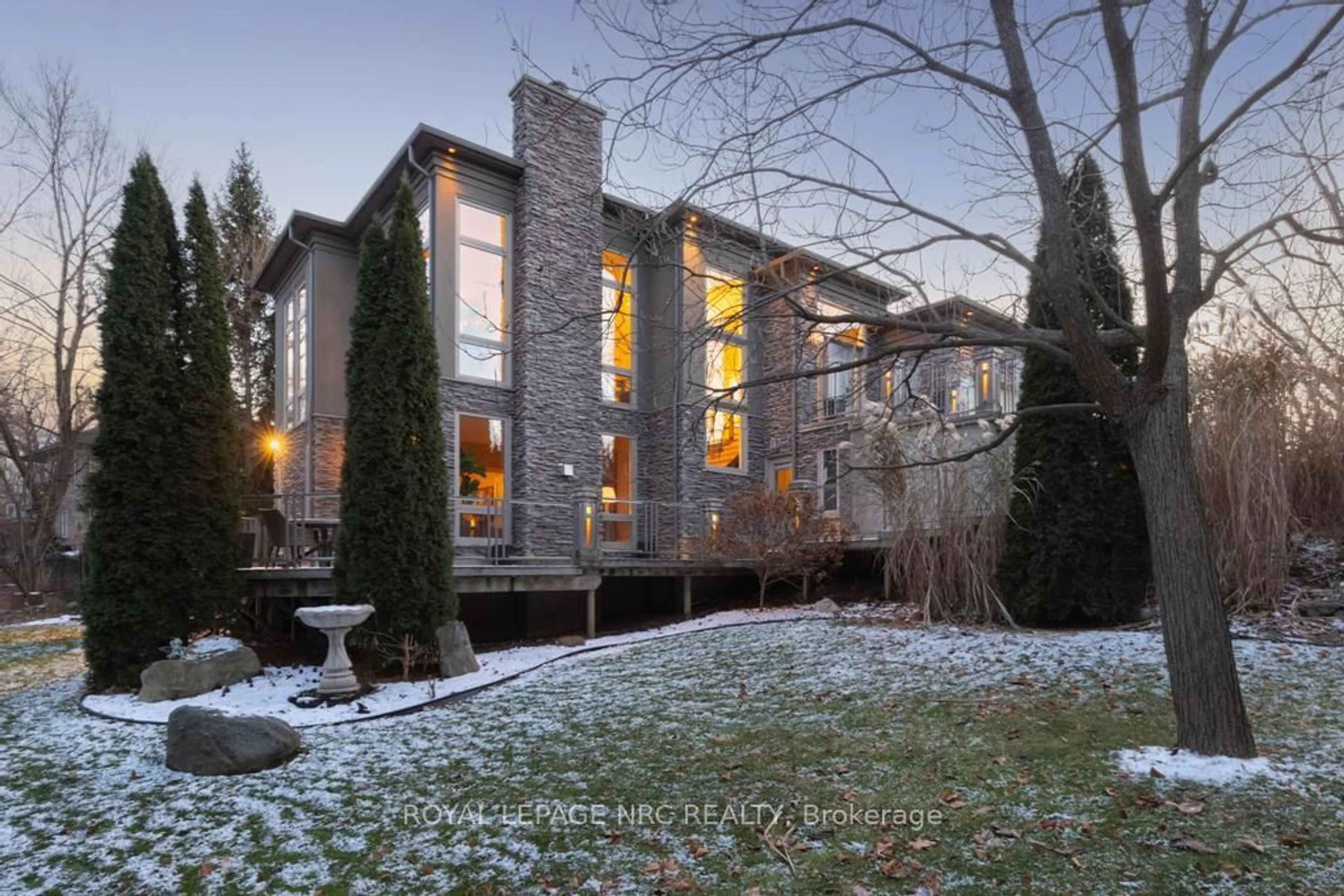 Unknown for 164A Lakeshore Rd, St. Catharines Ontario L2N 2V1