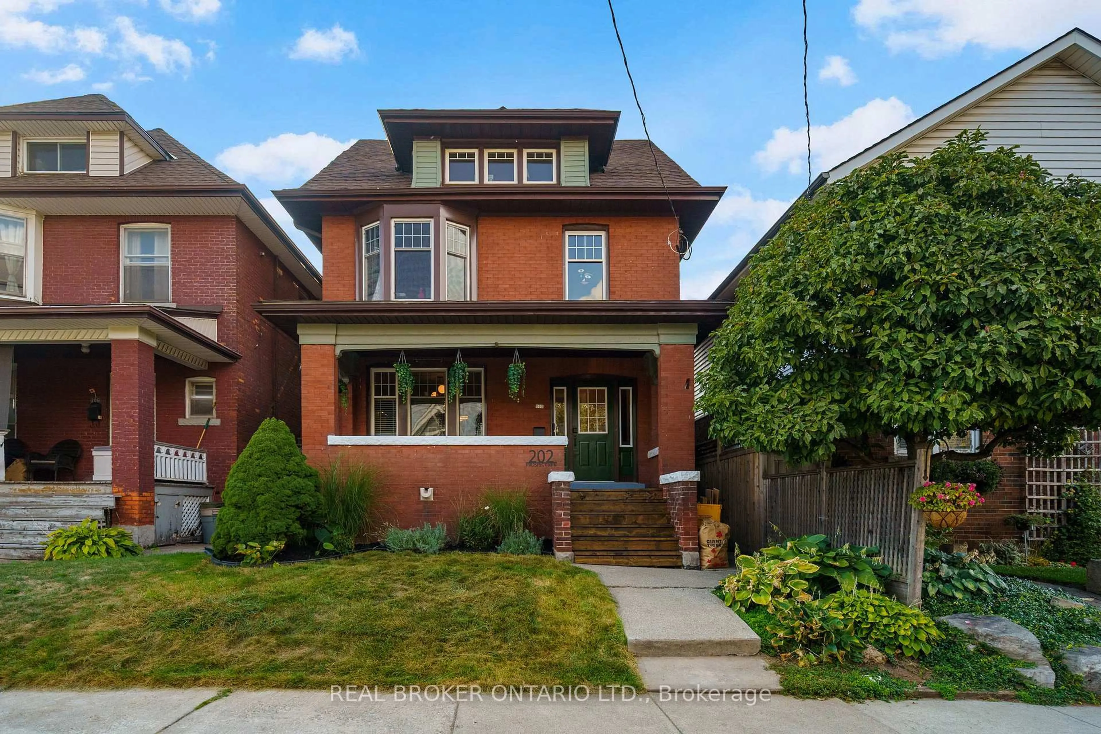Home with brick exterior material, street for 202 Prospect St, Hamilton Ontario L8M 2Z7
