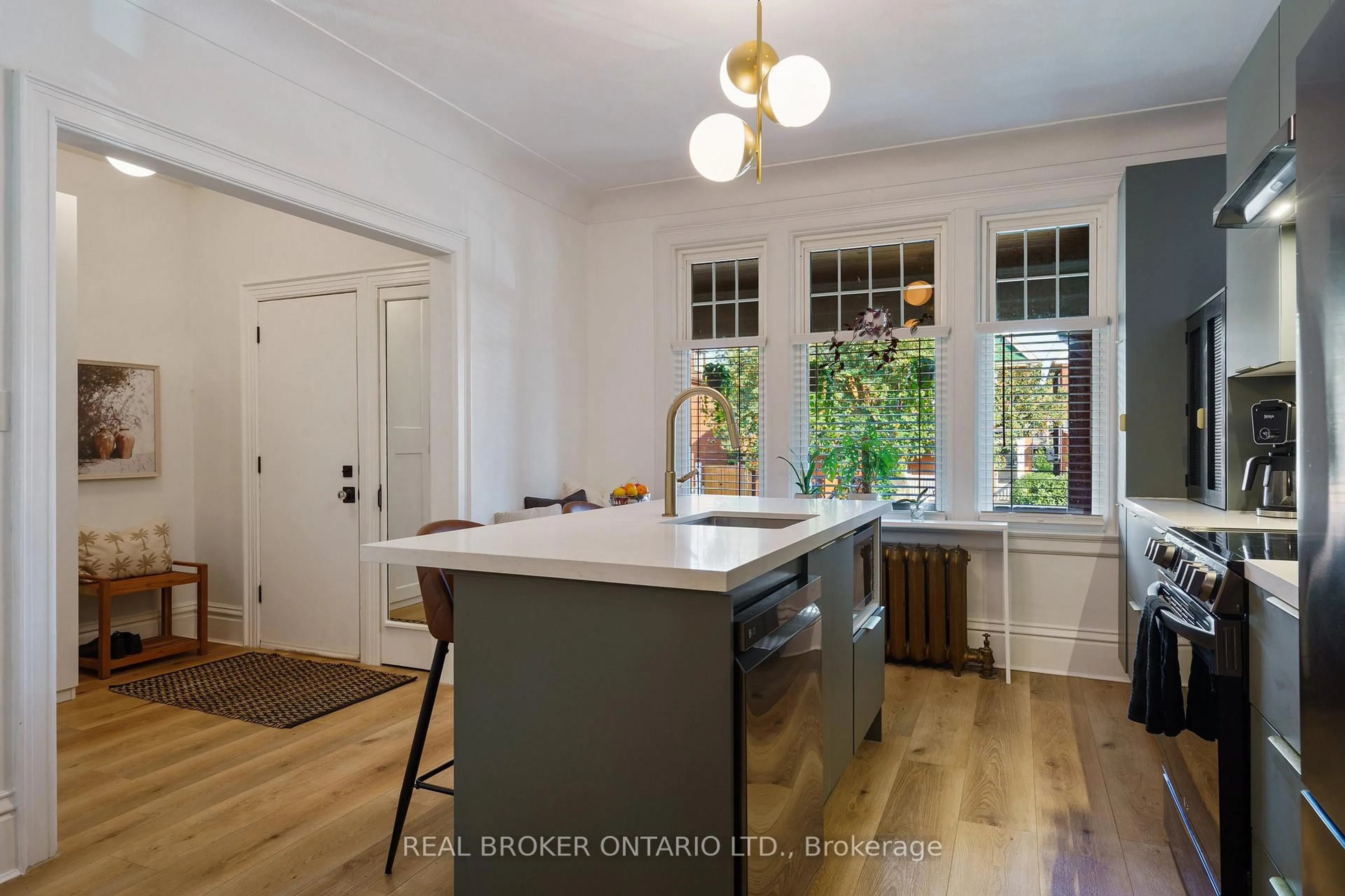 Open concept kitchen, unknown for 202 Prospect St, Hamilton Ontario L8M 2Z7