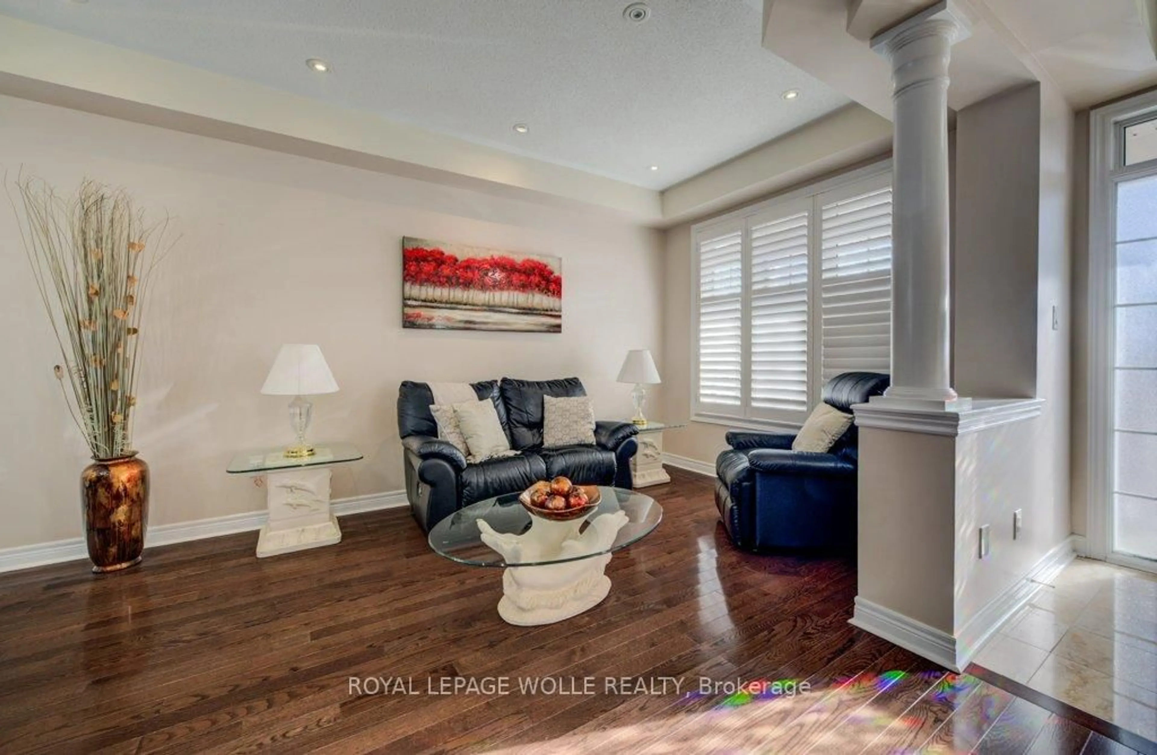 Living room with furniture, wood/laminate floor for 538 Thomas Slee Dr, Kitchener Ontario N2P 2Y7