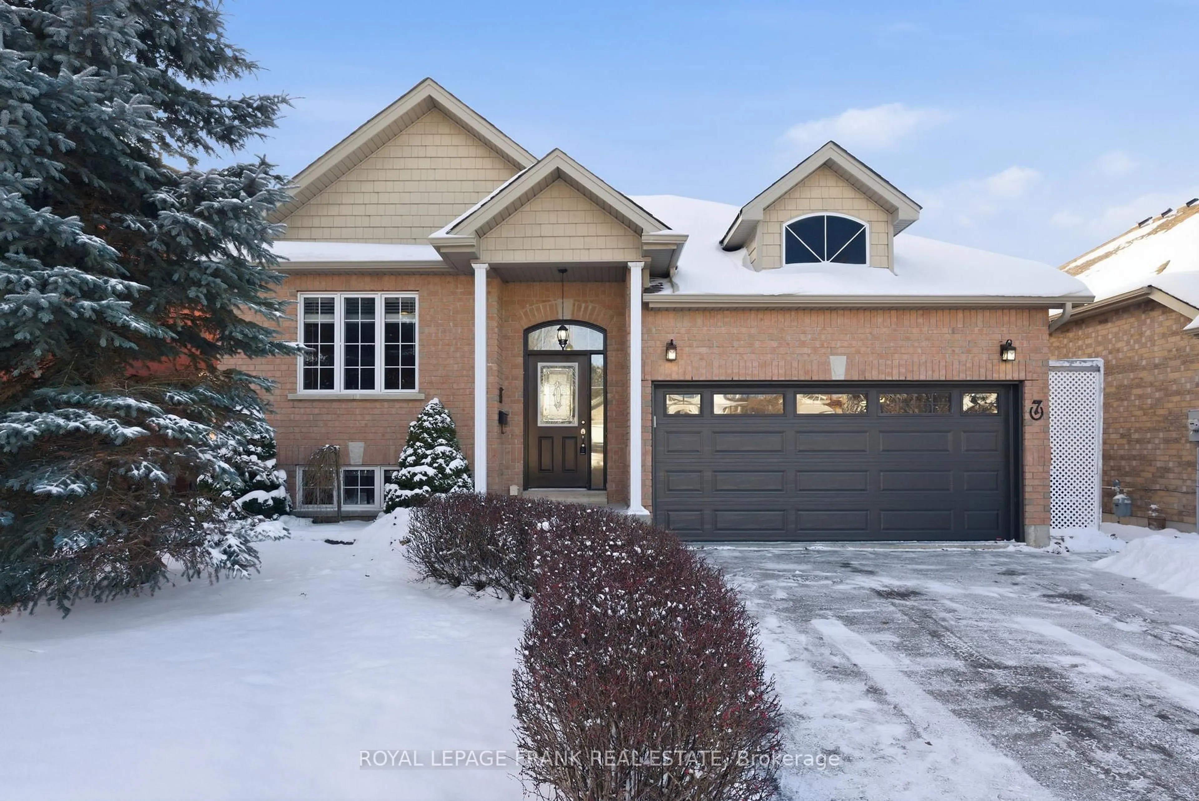 Home with brick exterior material, street for 7 Brock St, Kawartha Lakes Ontario K9V 0B9