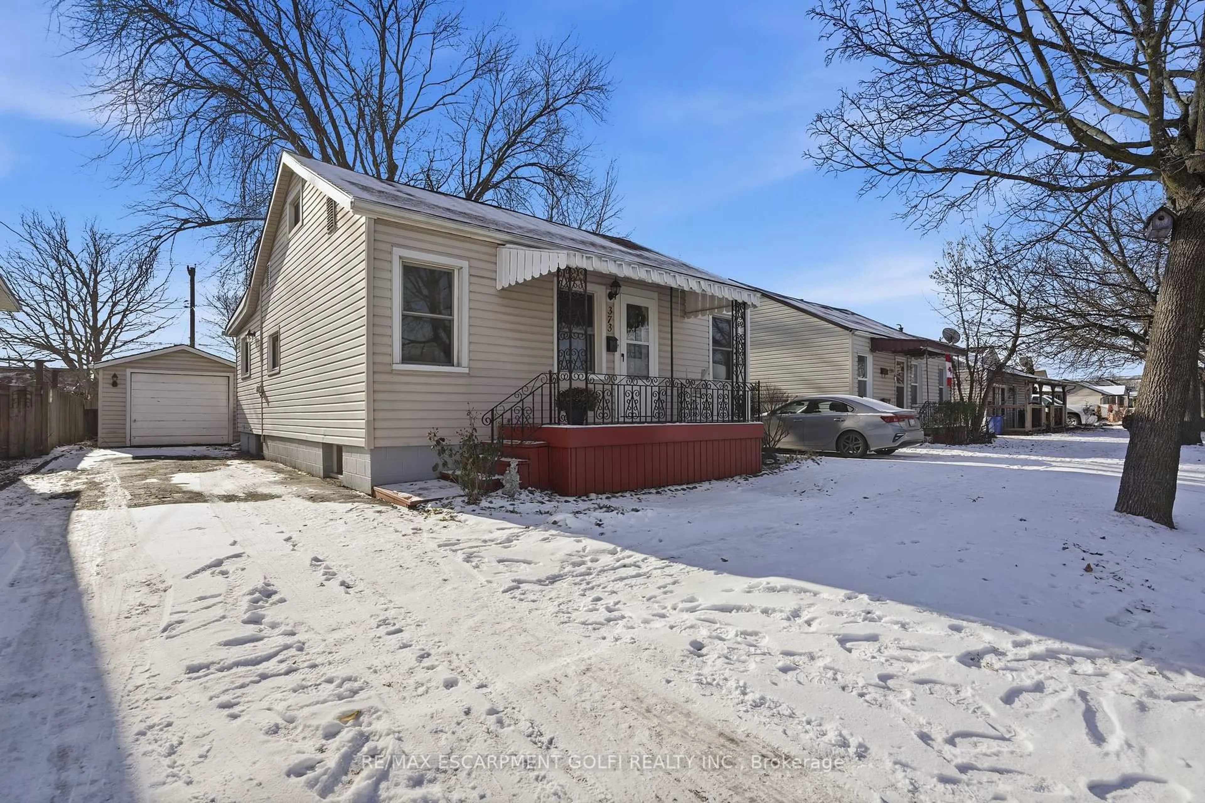 Unknown for 373 Simpson Ave, Welland Ontario L3B 4Z1