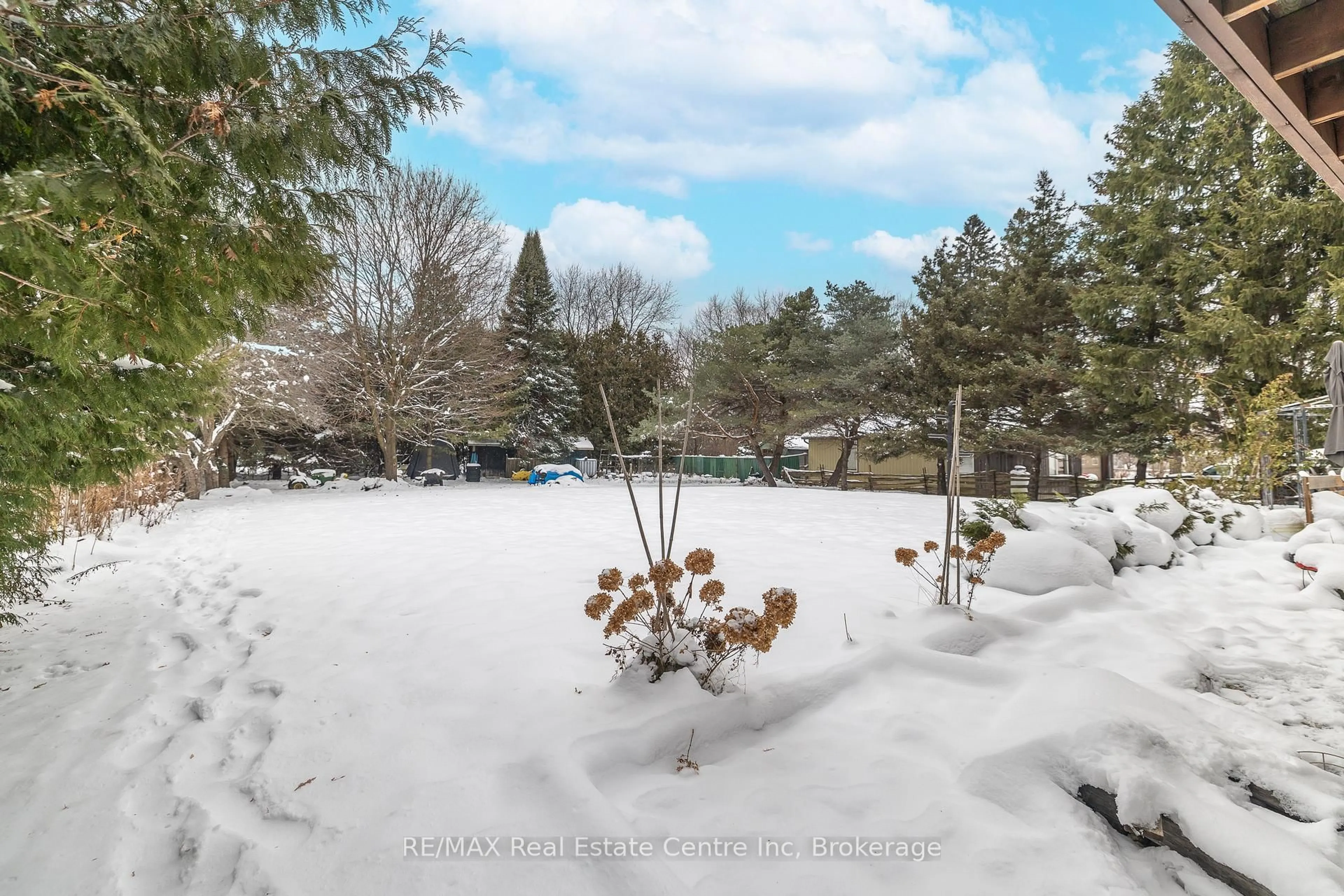 Patio, unknown for 7730 Sixth Line, Centre Wellington Ontario N0B 1S0