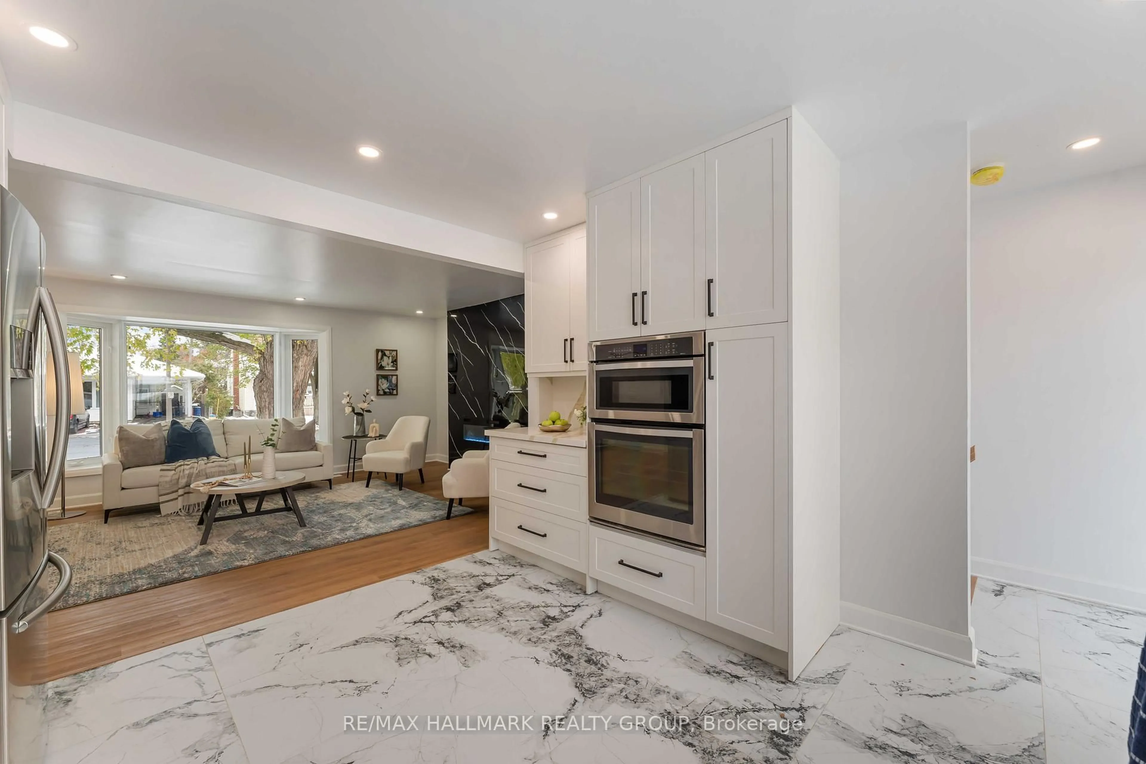 Open concept kitchen, ceramic/tile floor for 1796 Saunderson Dr, Ottawa Ontario K1G 2C2