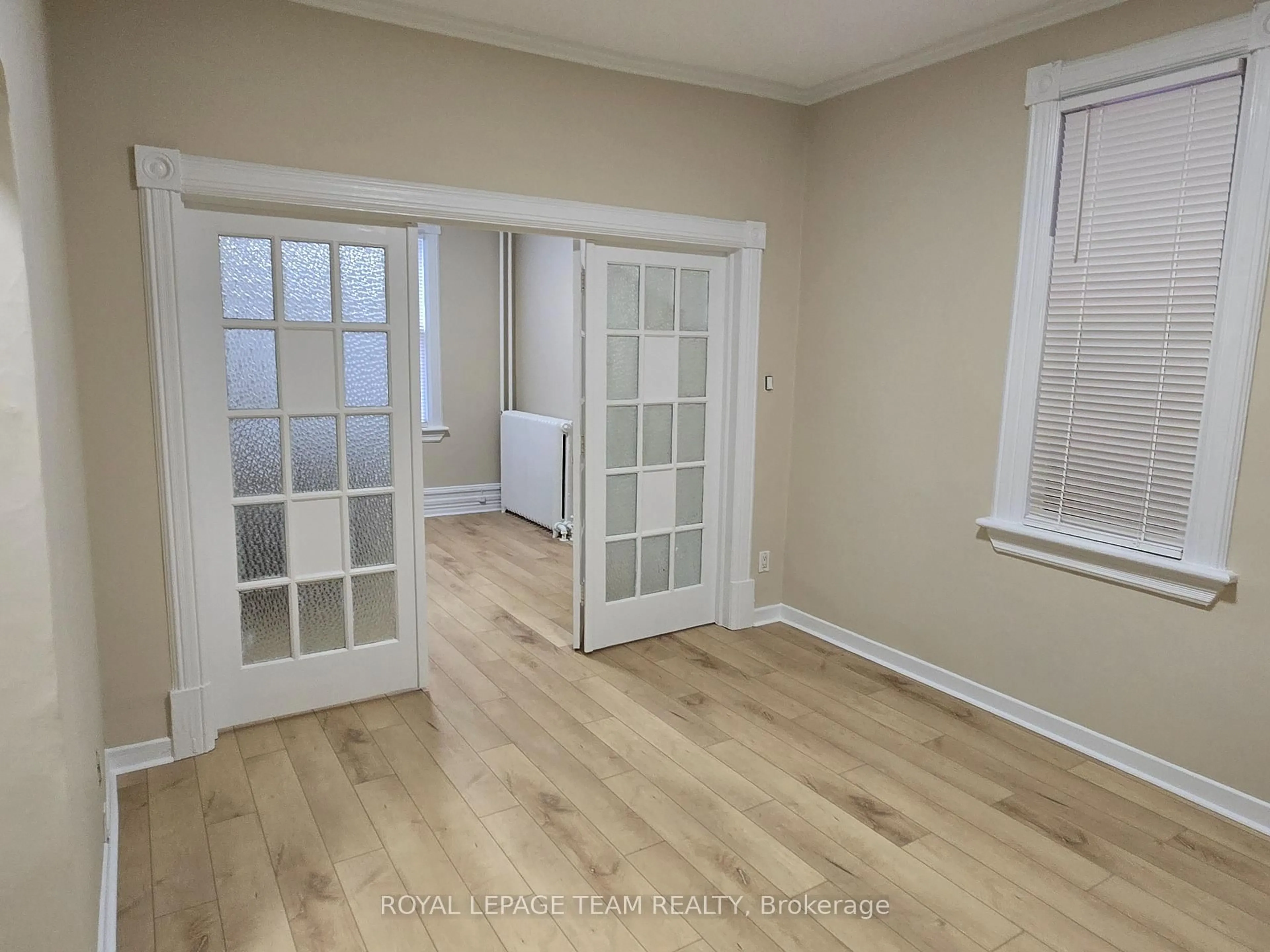 A pic of a room for 158 St Andrew St, Ottawa Ontario K1N 5G4