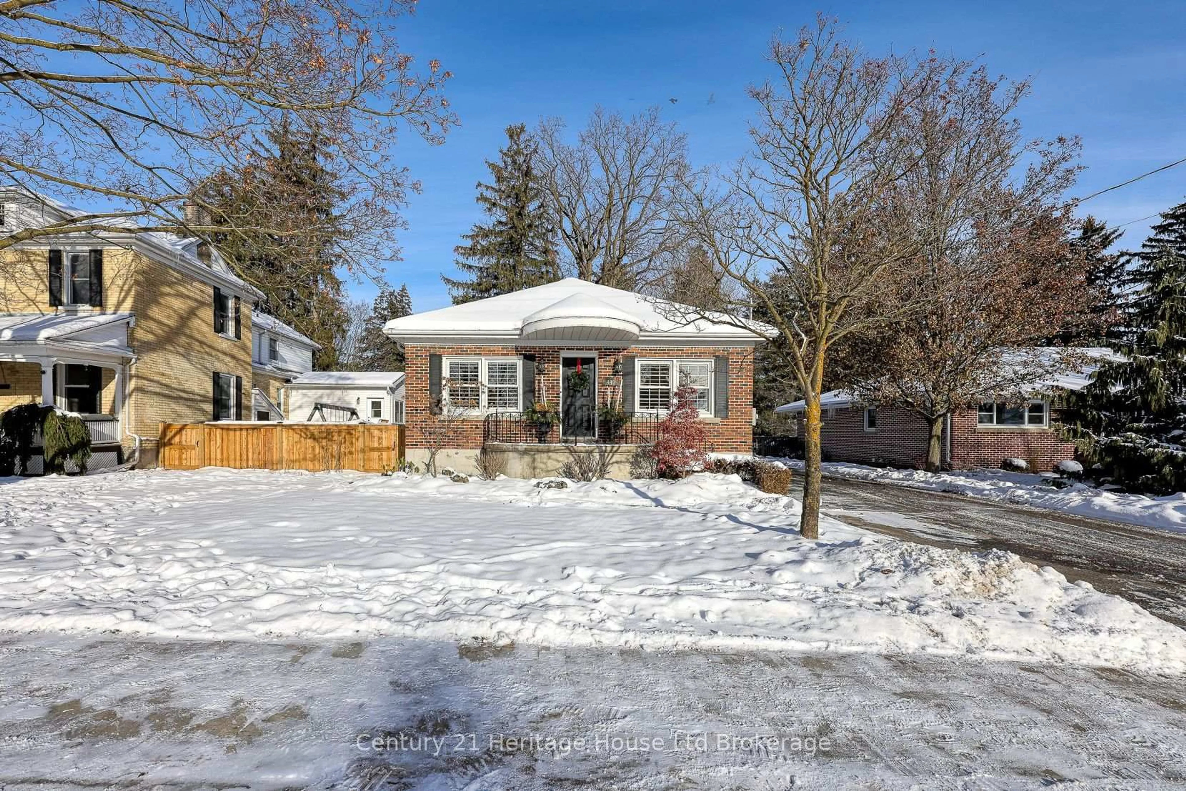 Unknown for 449 Vincent St, Woodstock Ontario N4S 5M9