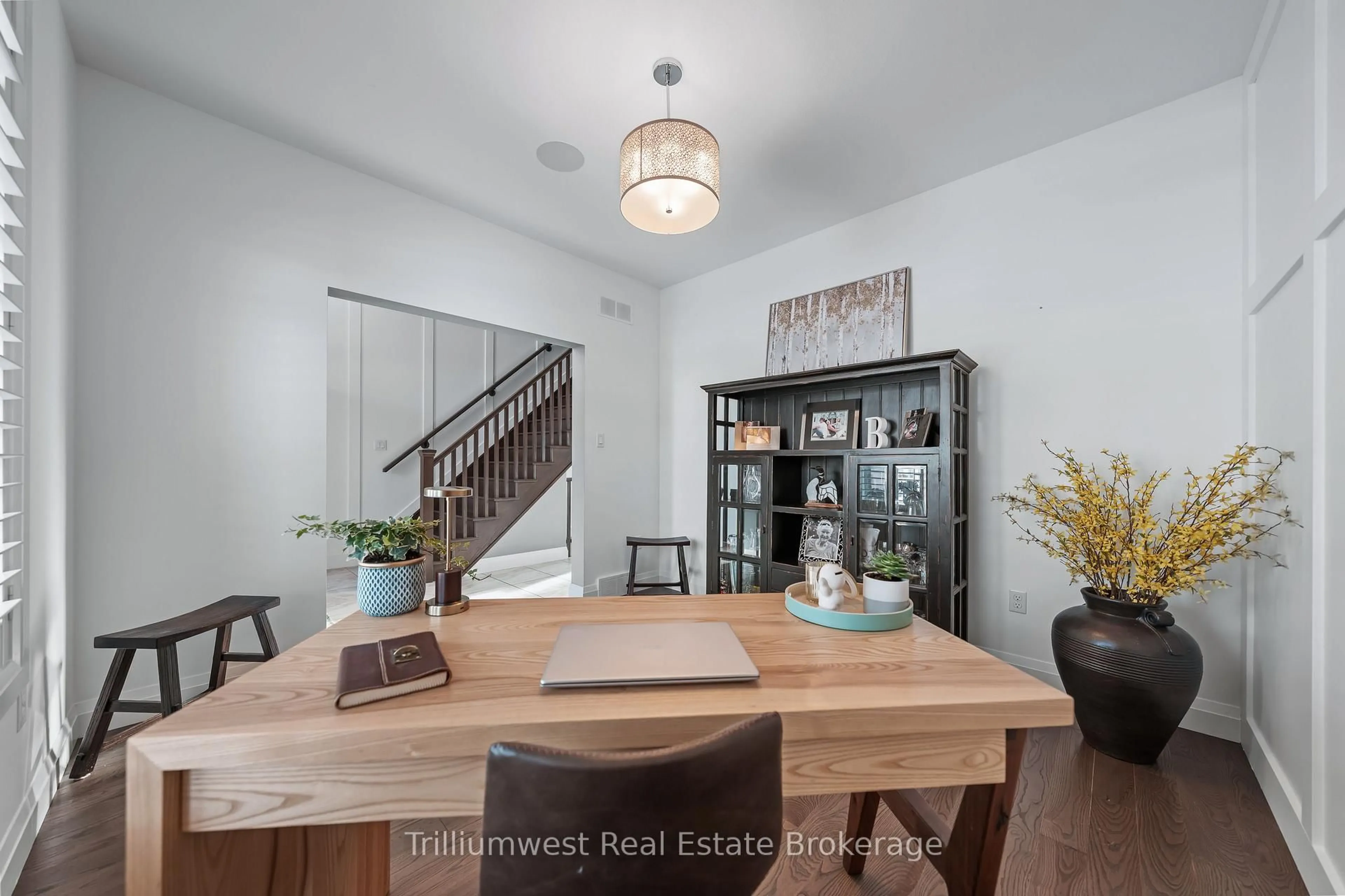 Unknown for 45 Zaduk Pl, Guelph Ontario N1C 0C4