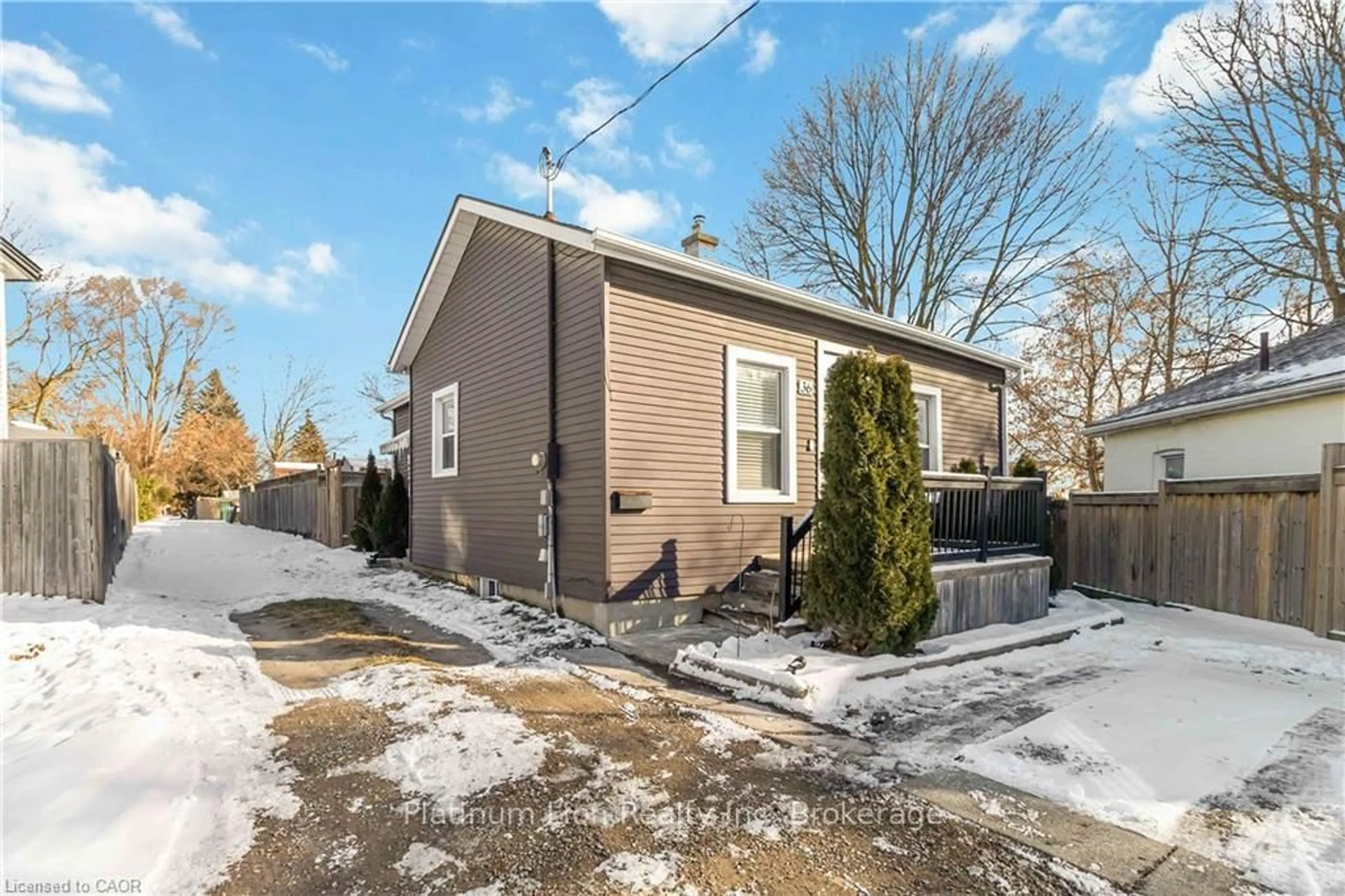 Shed for 36 Mount Pleasant St, Brantford Ontario N3T 1S6