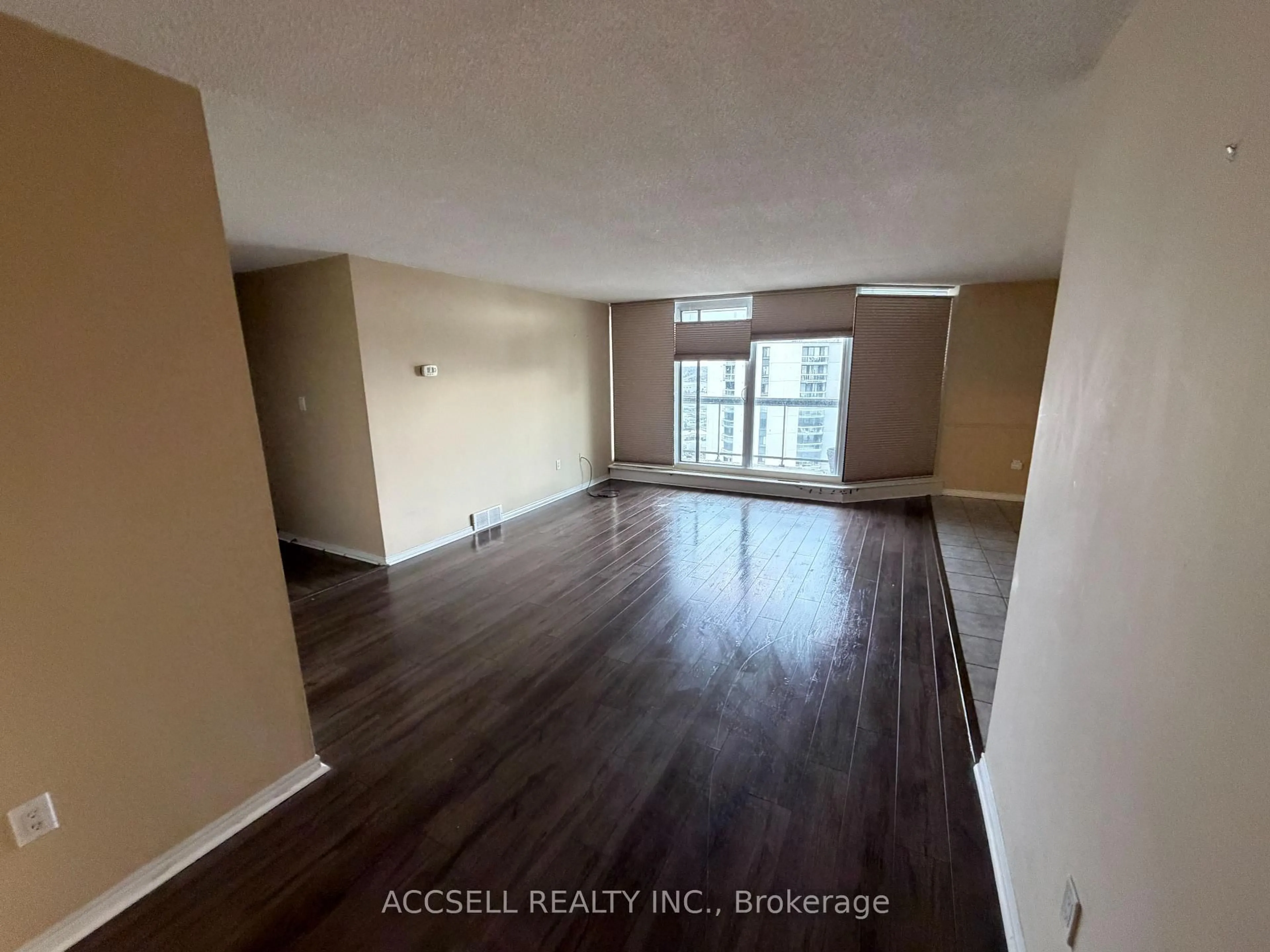 A pic of a room for 363 Colborne St #2503, London East Ontario N6B 3N3