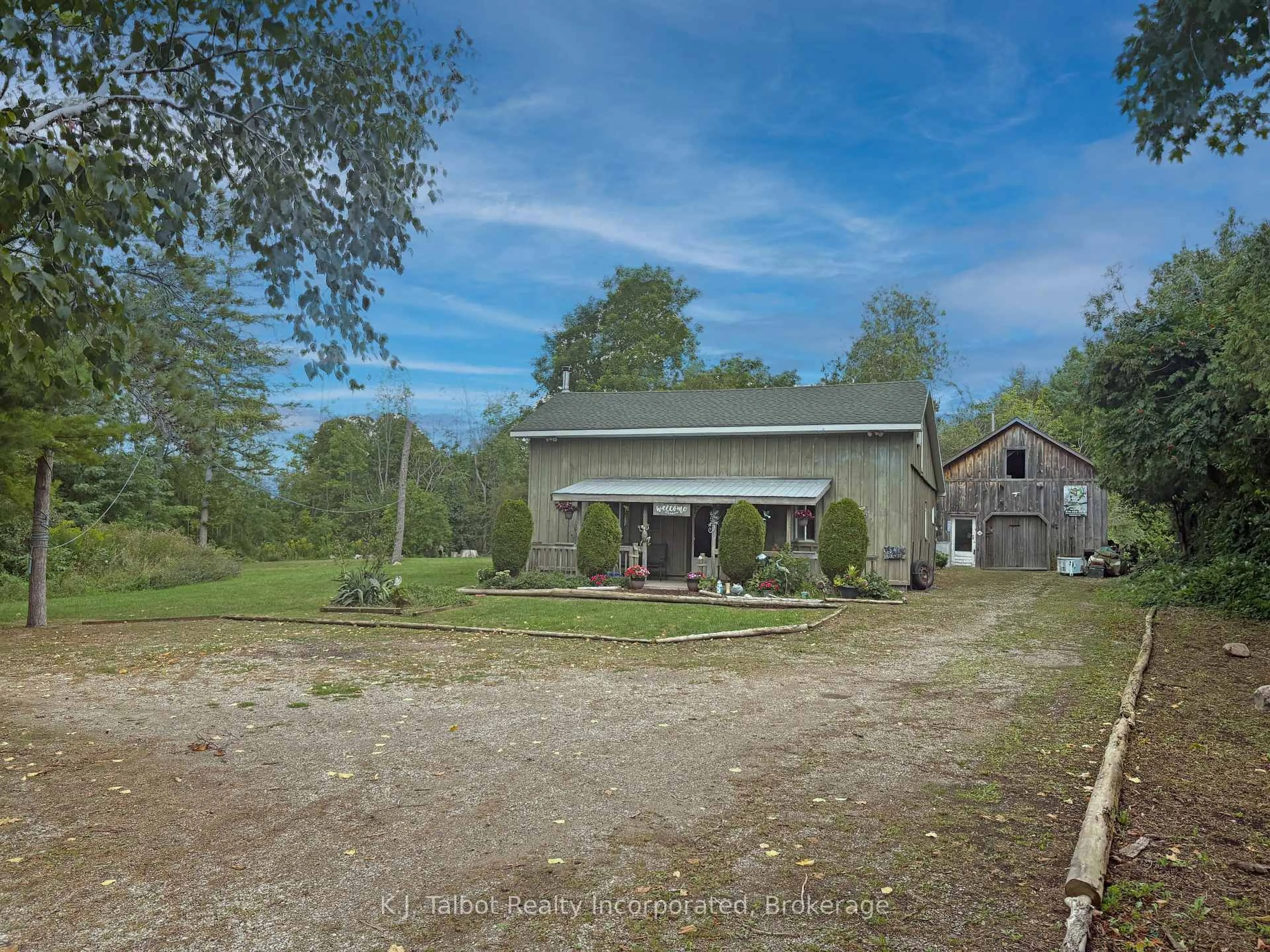 A pic from outside/outdoor area/front of a property/back of a property/a pic from drone, unknown for 82044 Bluewater Highway, Ashfield-Colborne-Wawanosh Ontario N7A 3Y2