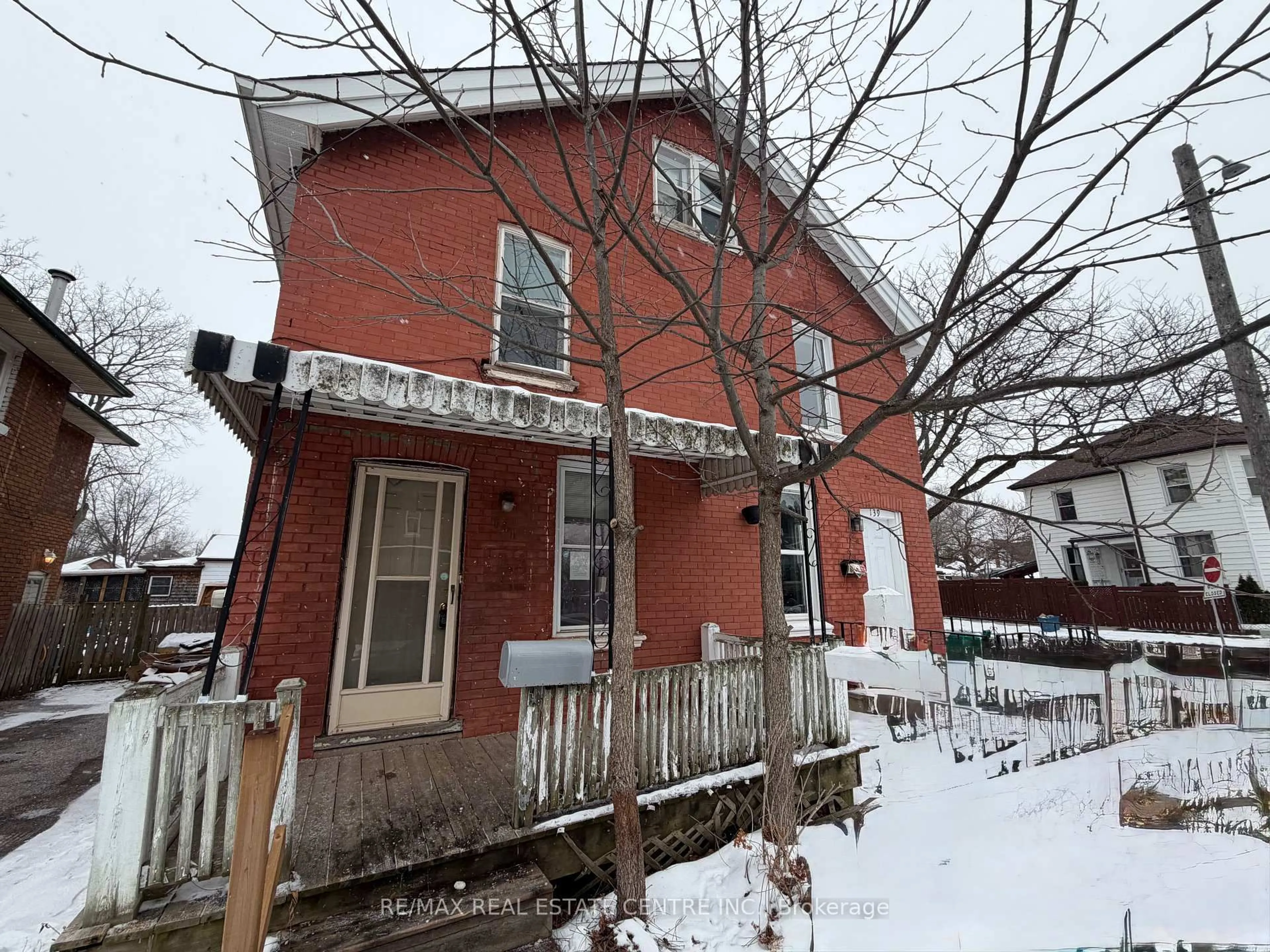 Unknown for 141 Superior St, Brantford Ontario N3S 2L3