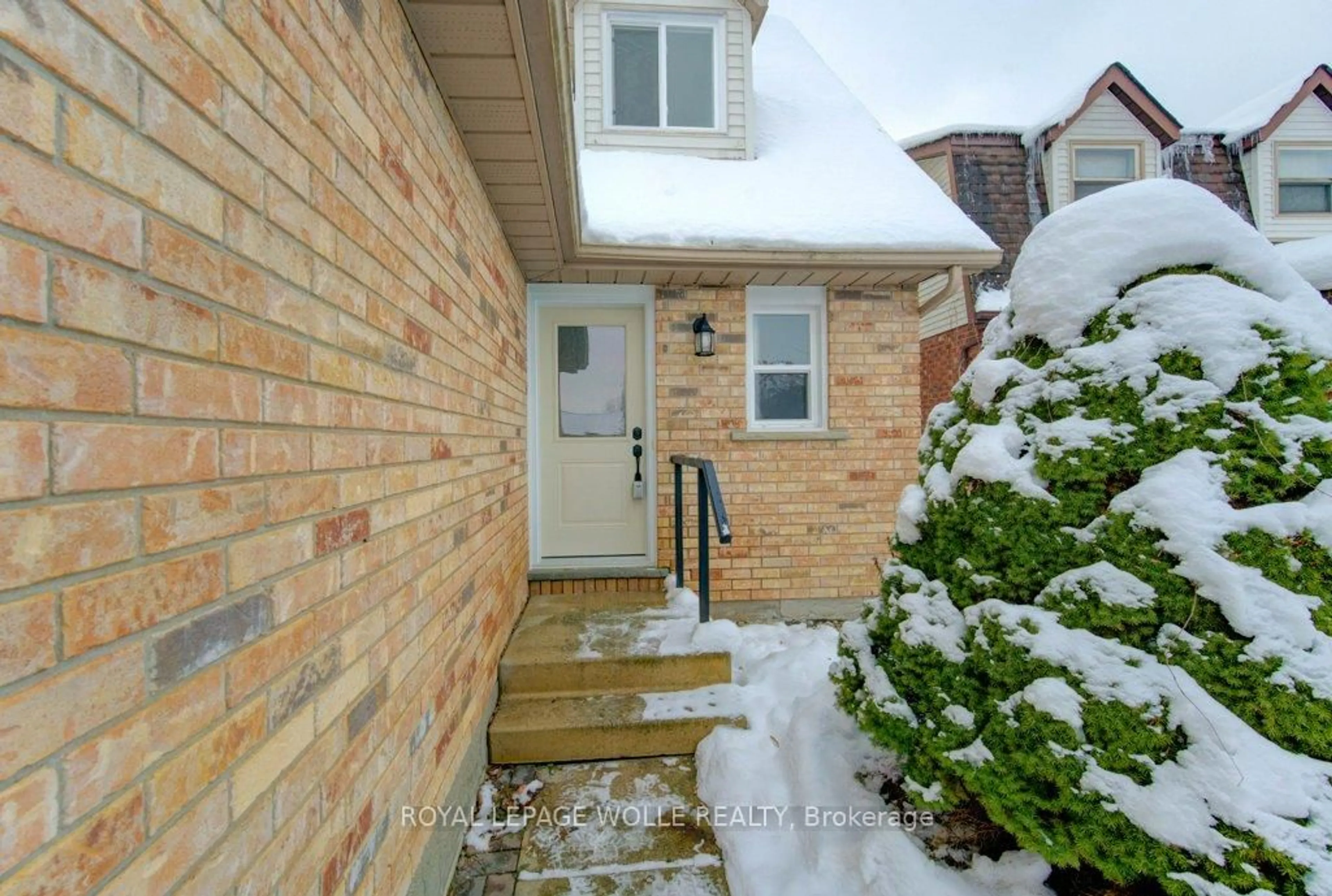 Unknown for 502 Misty Cres, Kitchener Ontario N2B 3V6