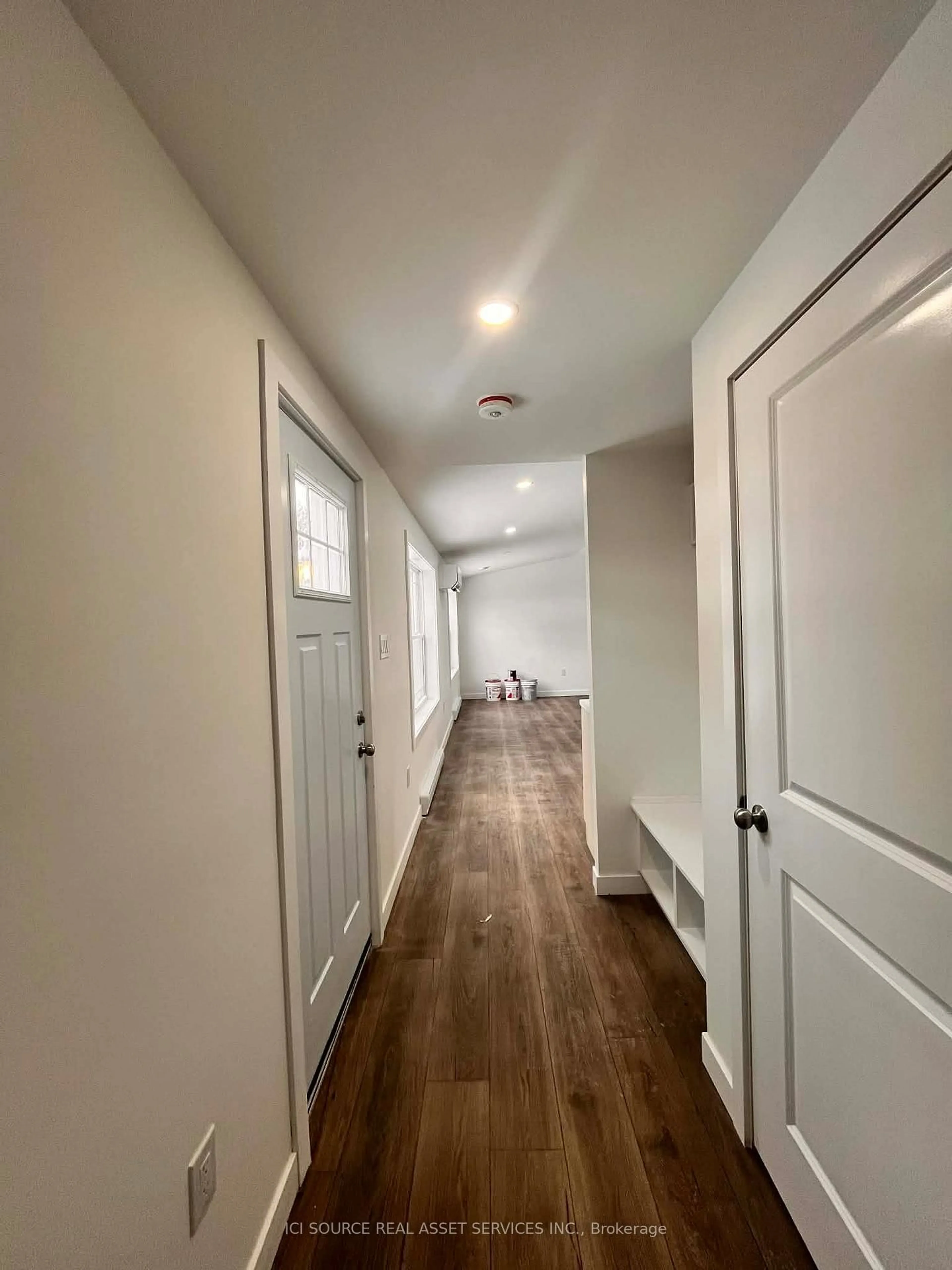 Indoor entryway for 1316 Sunflower Private, Ottawa Ontario K0A 1V0