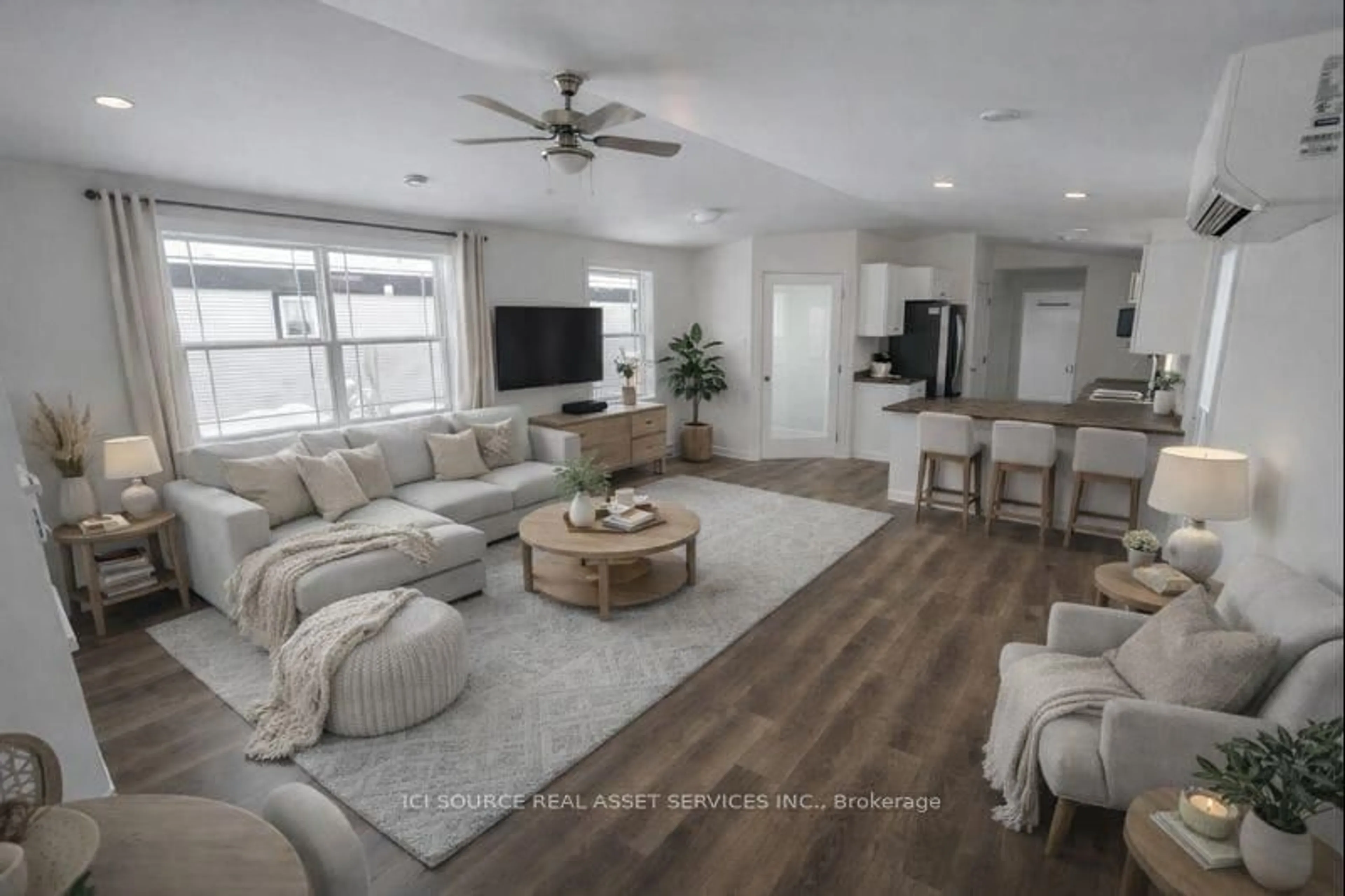 Living room with furniture, unknown for 8910 Lynwood Park Private, Ottawa Ontario K0A 1V0