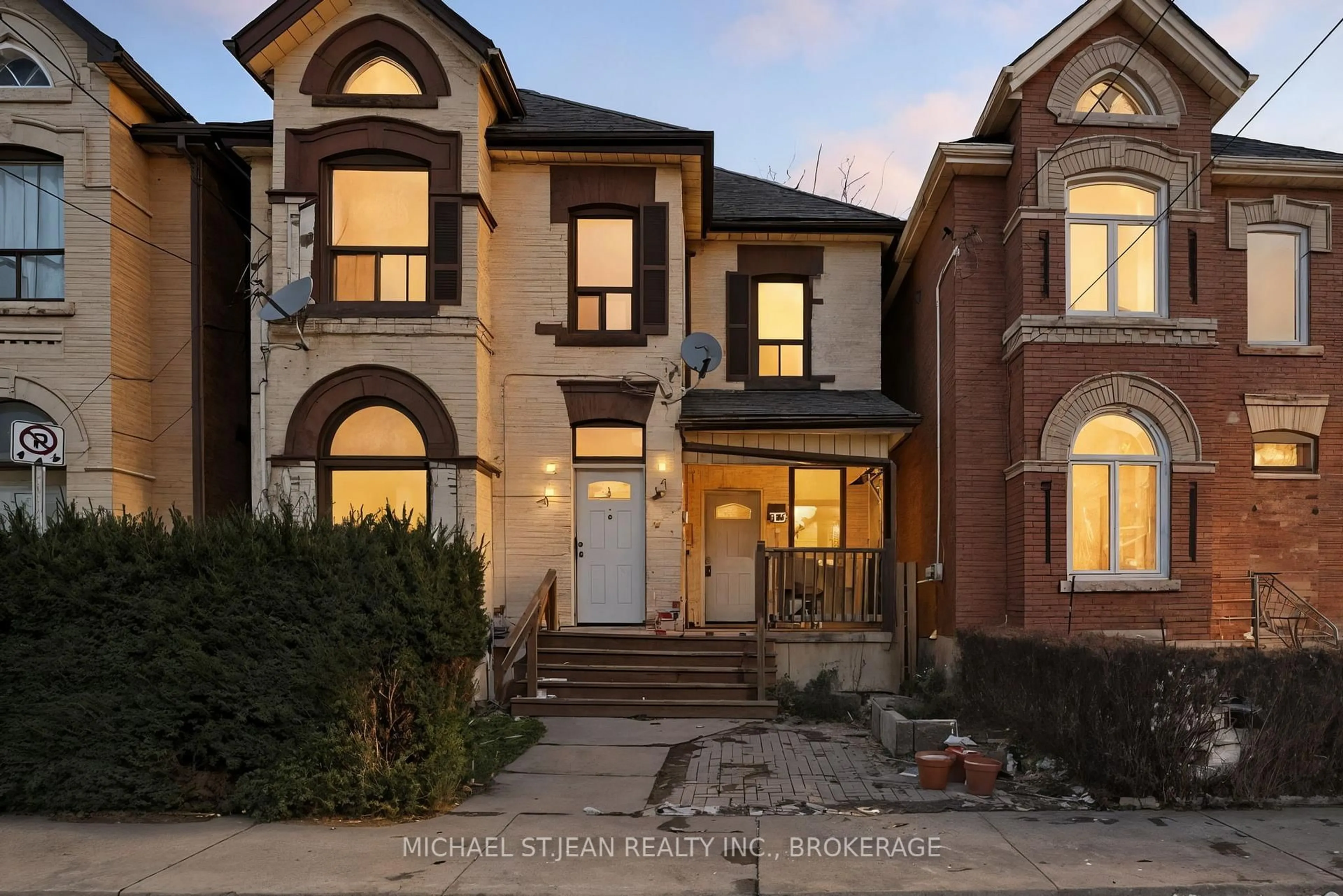 Home with brick exterior material, street for 26 Murray St, Hamilton Ontario L8L 1B2