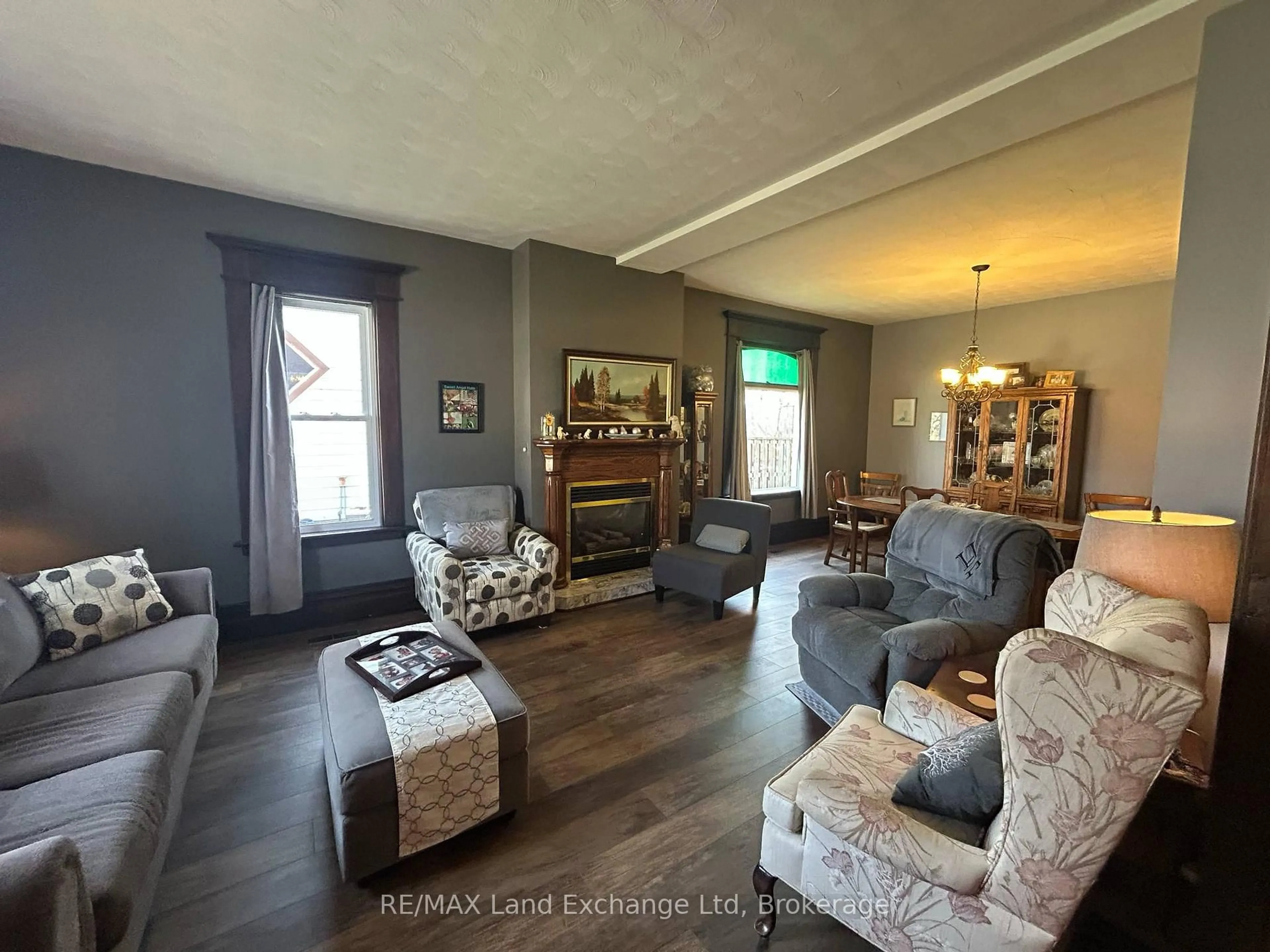 Living room with furniture, unknown for 327 Frances St, North Huron Ontario N0G 2W0