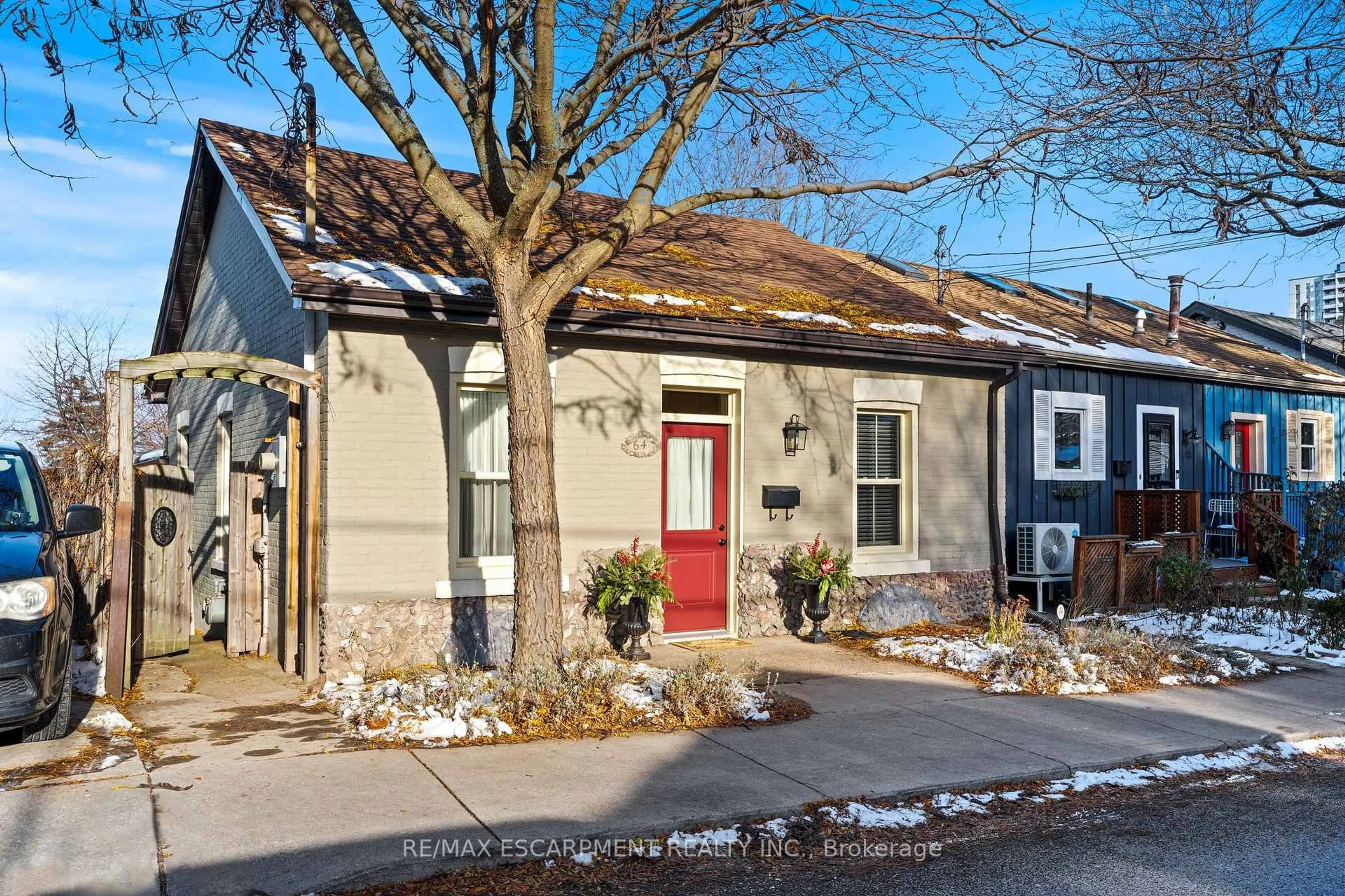 Home with brick exterior material, street for 64 Florence St, Hamilton Ontario L8R 1W6