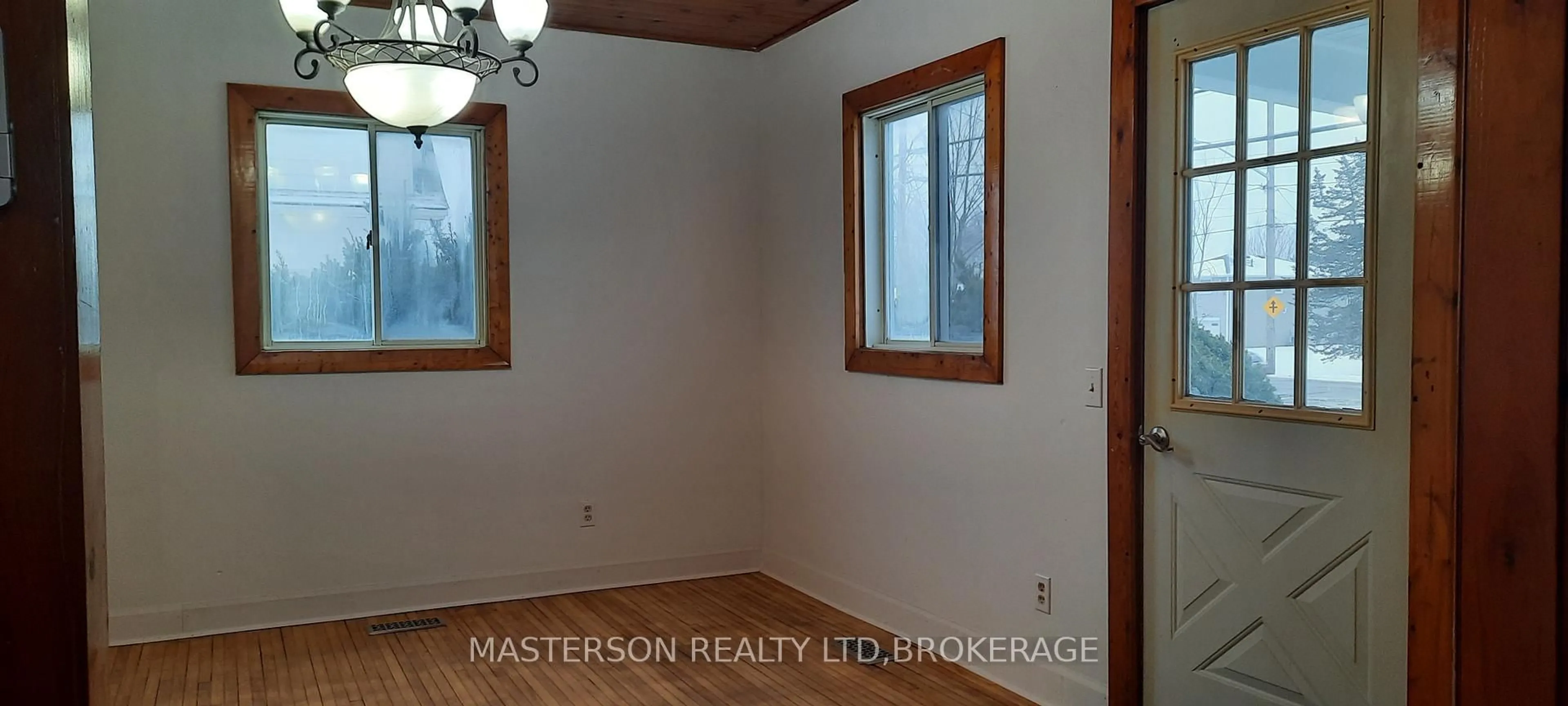 A pic of a room for 2198 Stevensville Rd, Fort Erie Ontario L0S 1S0