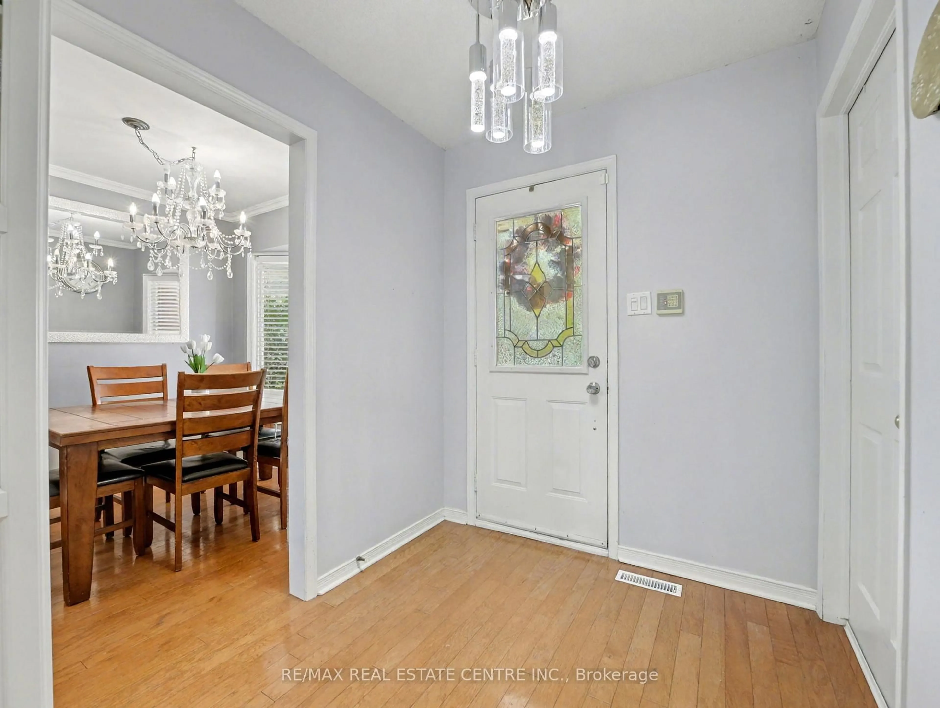 Unknown for 635 Rexford Dr, Hamilton Ontario L8W 3E7