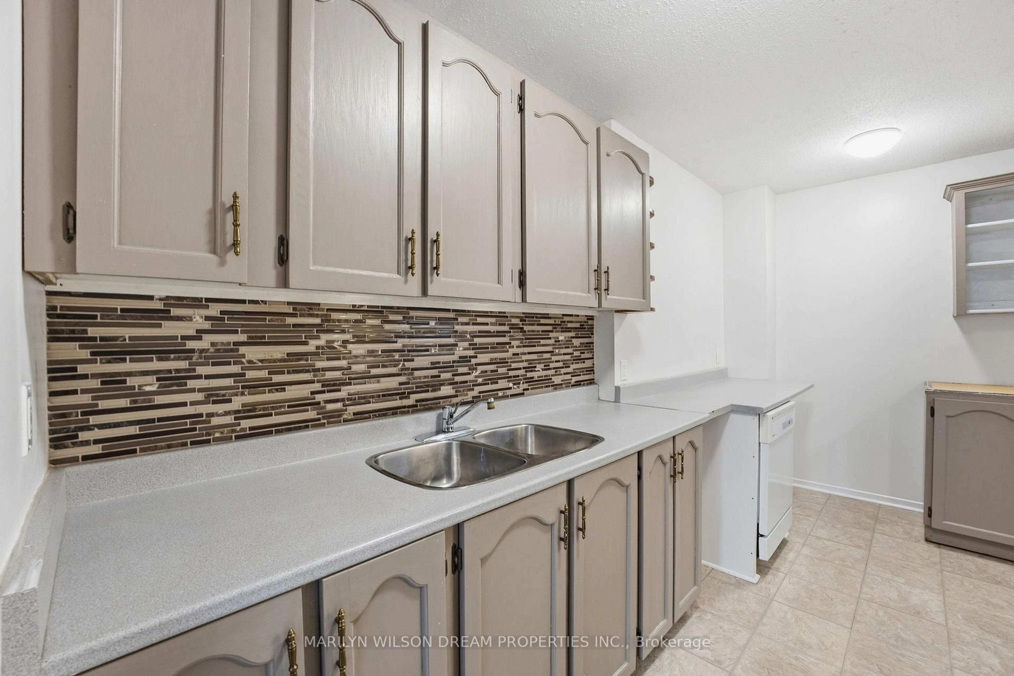 Standard kitchen, ceramic/tile floor for 403 Miranda Private #54, Ottawa Ontario K1K 3Y2