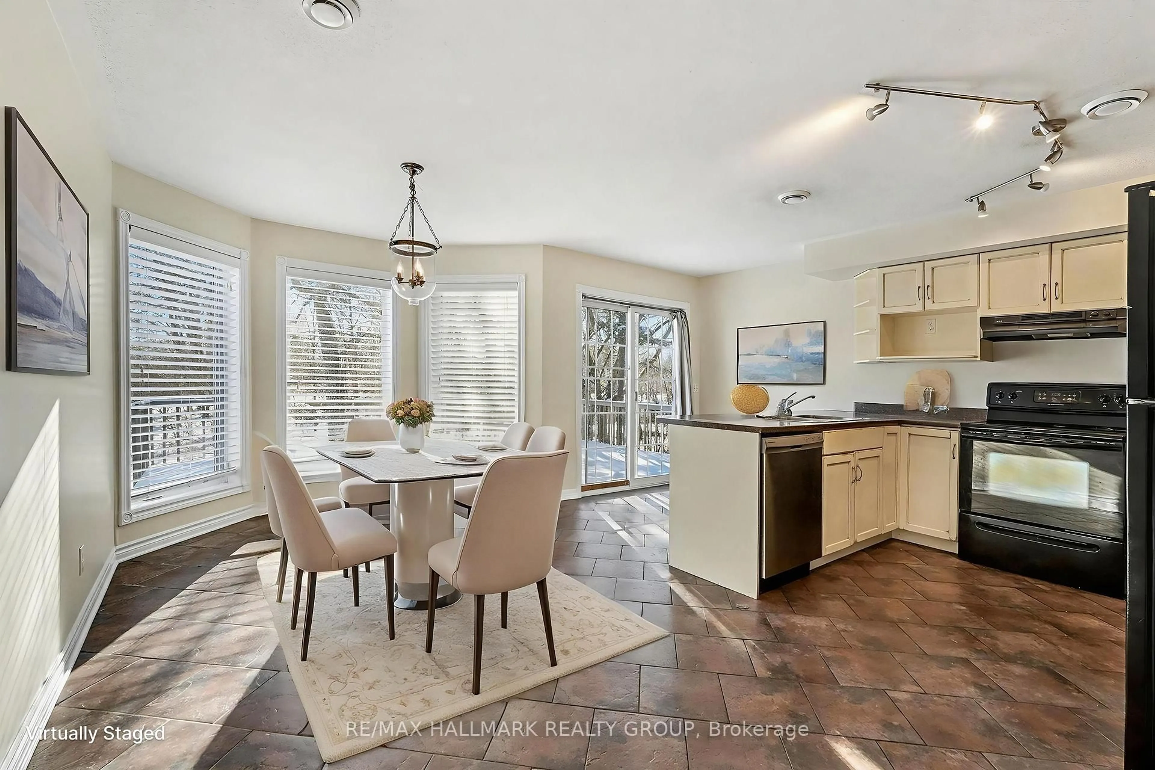 Open concept kitchen, unknown for 124 Bell St, Carleton Place Ontario K7C 1V4