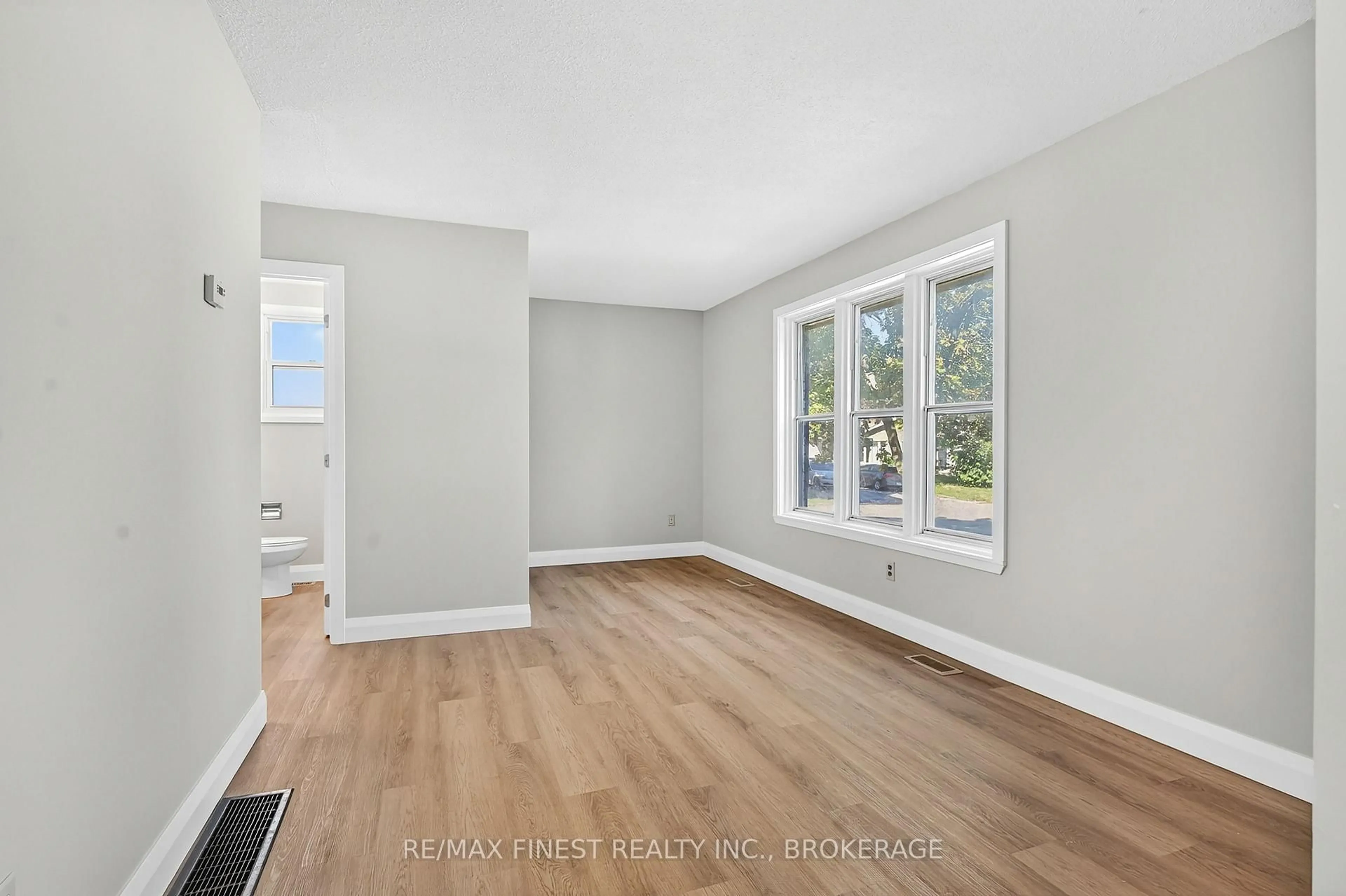 A pic of a room for 3 Foster St, Kingston Ontario K7M 6L2