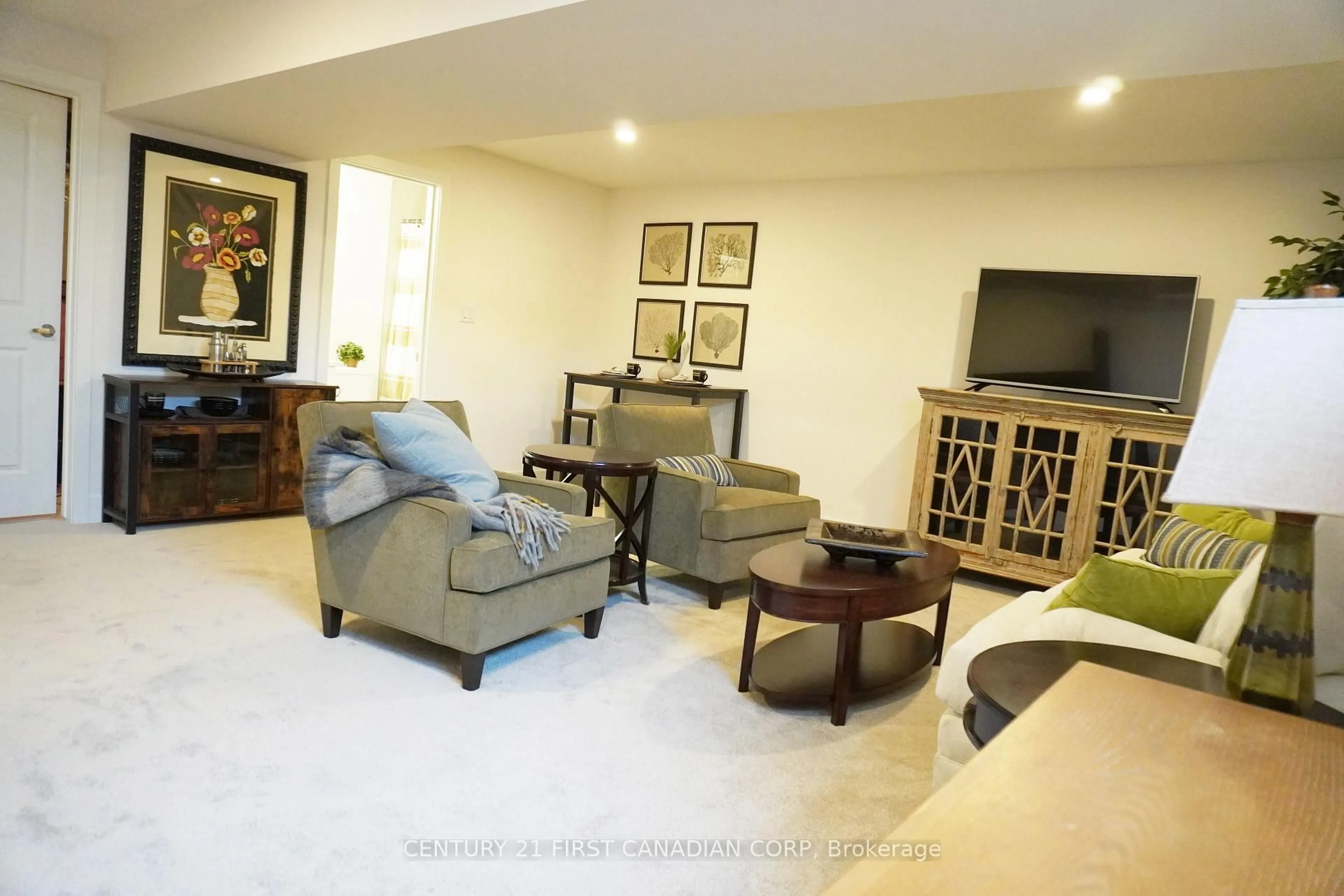 Living room with furniture, unknown for 1960 EVANS Blvd #47, London South Ontario N6M 0A2