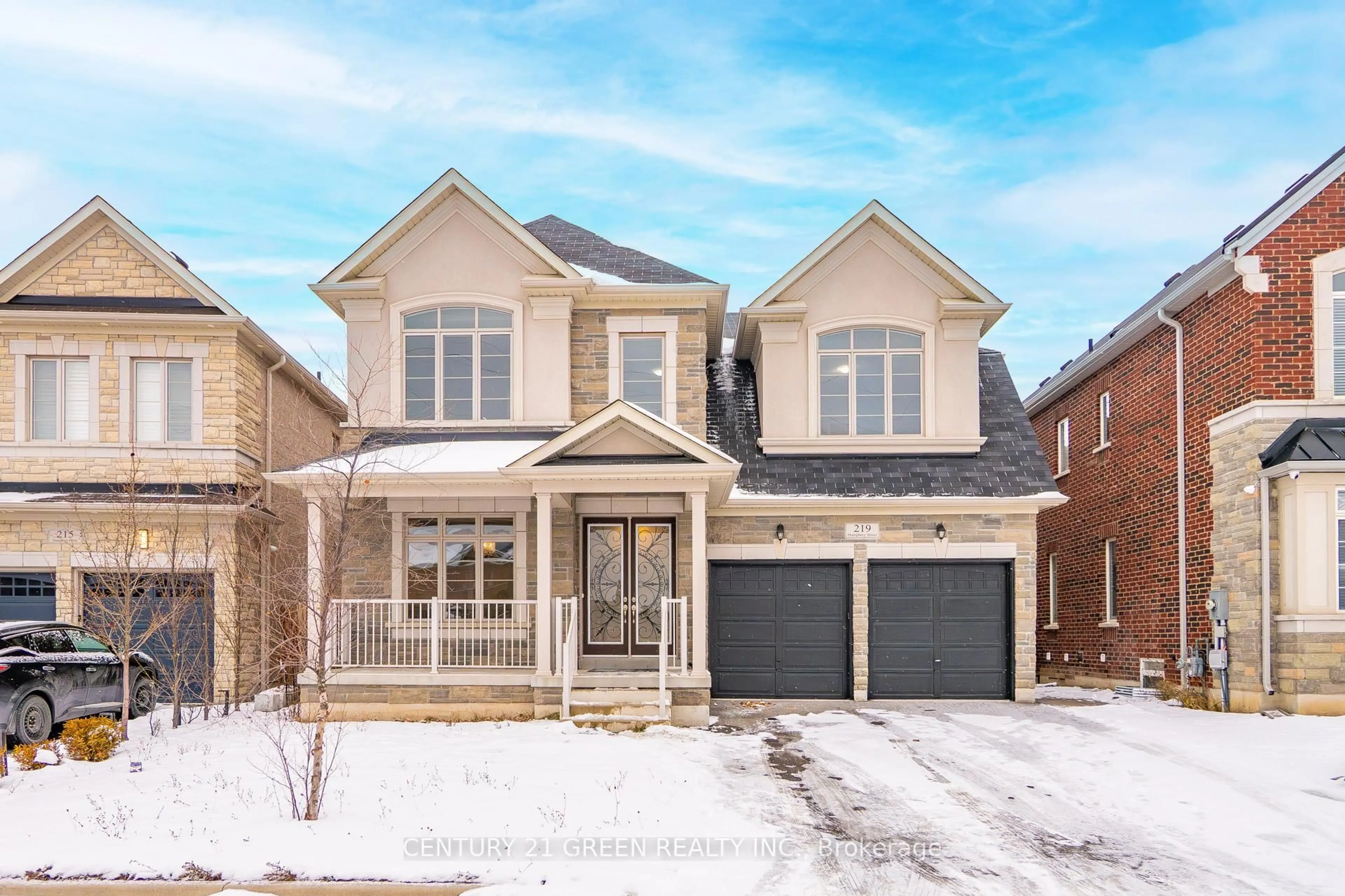 Home with brick exterior material, street for 219 Humphrey St, Hamilton Ontario L8B 1X4