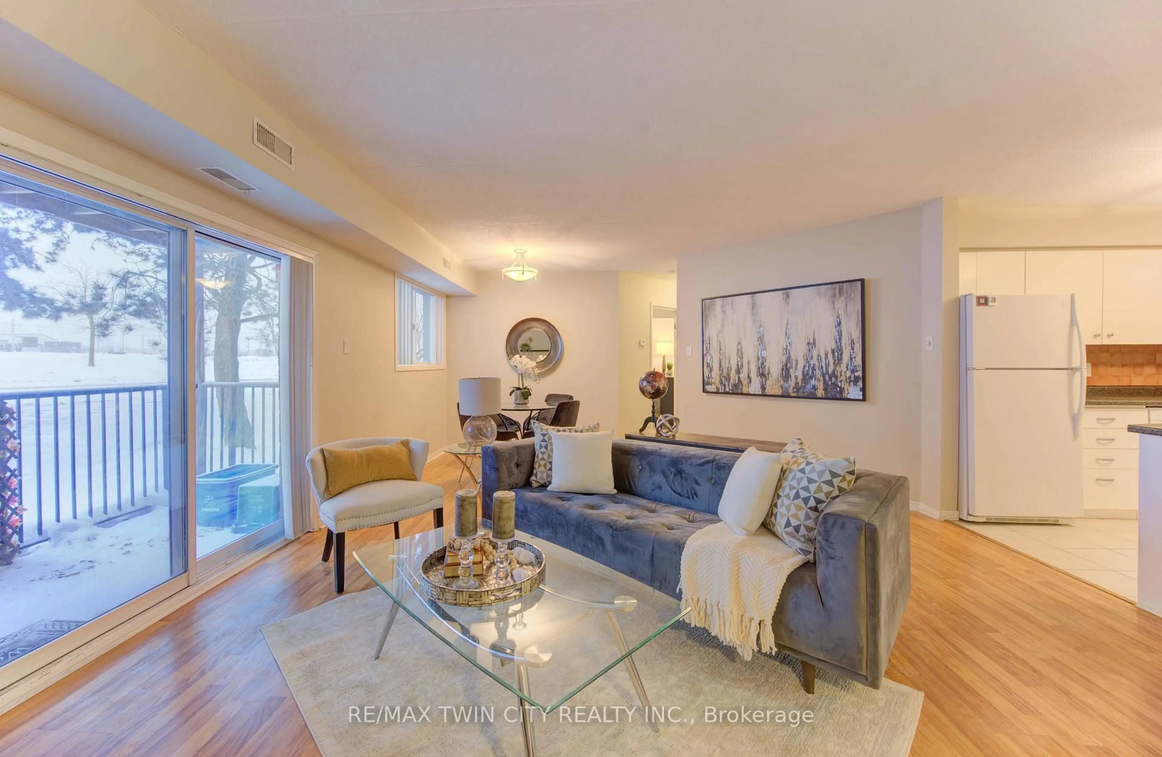 Living room with furniture, unknown for 3085 Kingsway Dr #50, Waterloo Ontario N2C 2P2