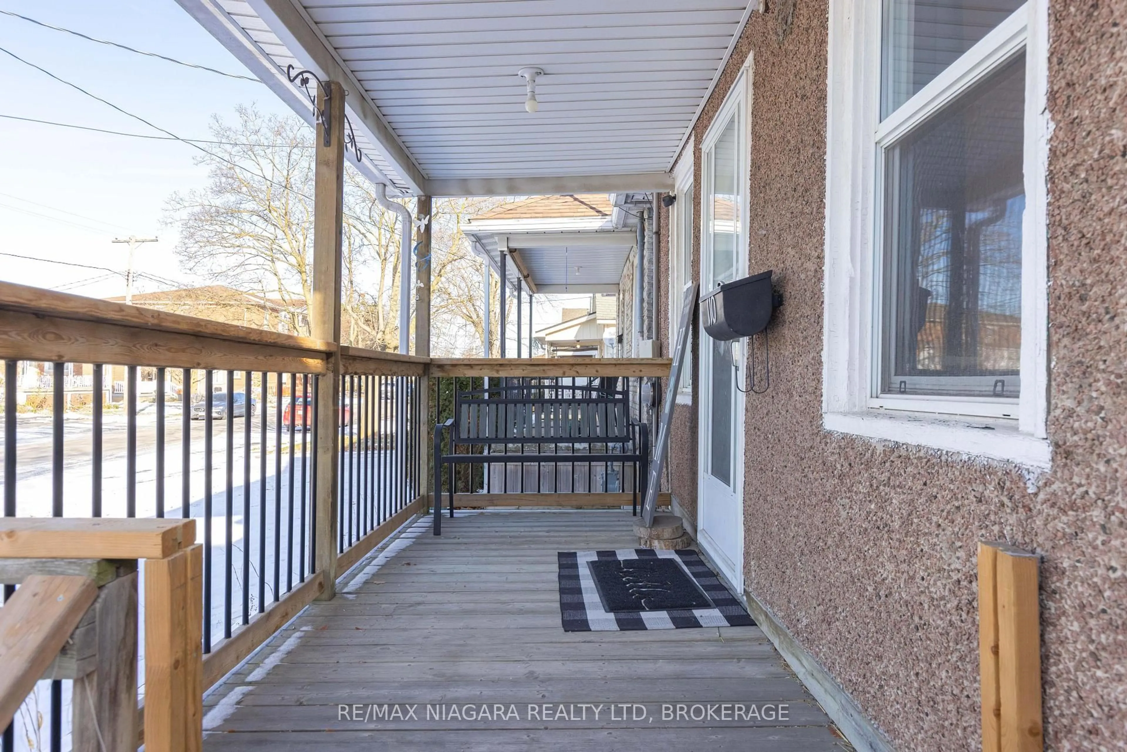 Unknown for 110 McAlpine Ave, Welland Ontario L3B 1T6