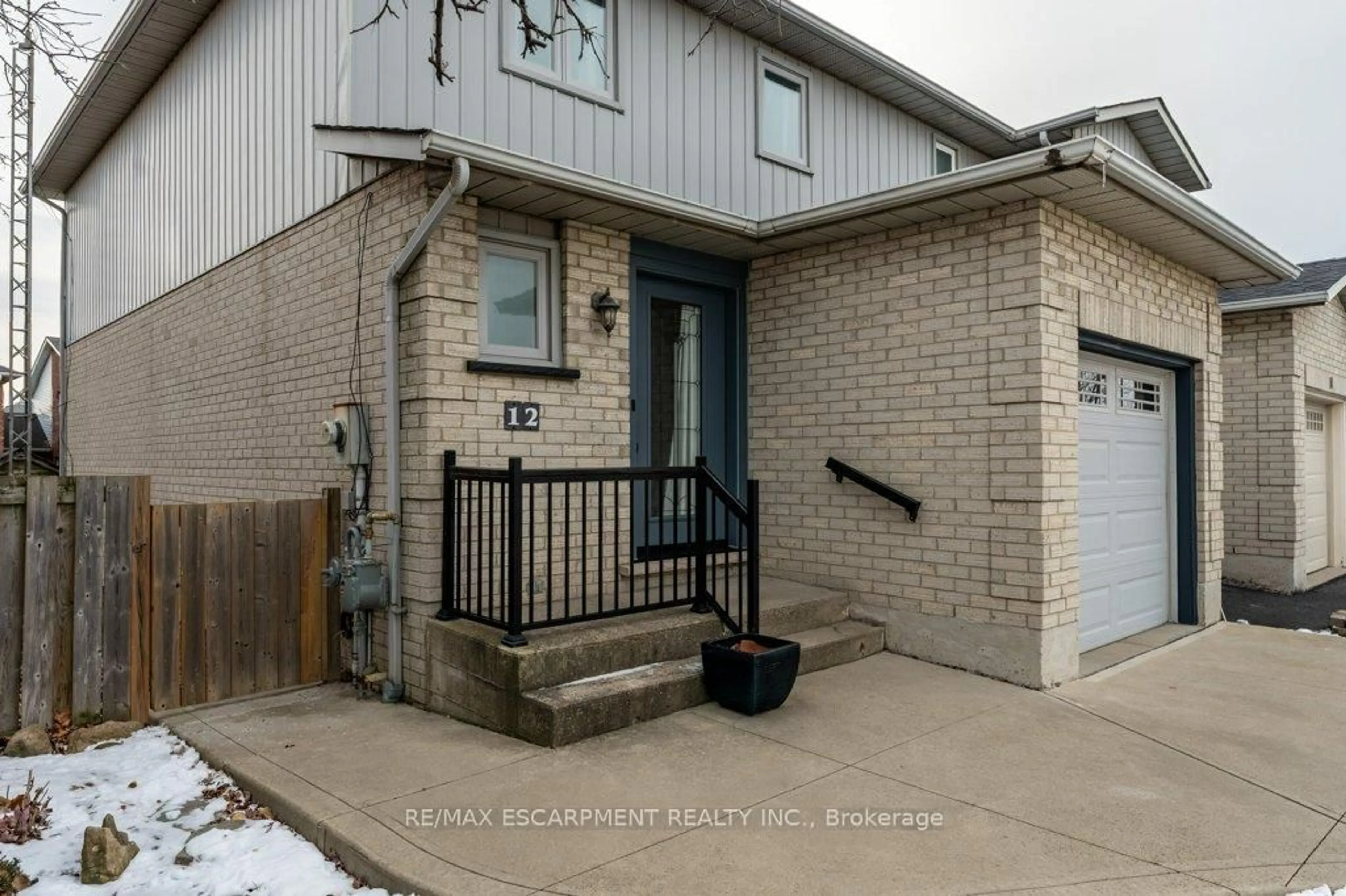 Unknown for 12 Meteor Blvd, Hamilton Ontario L8E 4W6